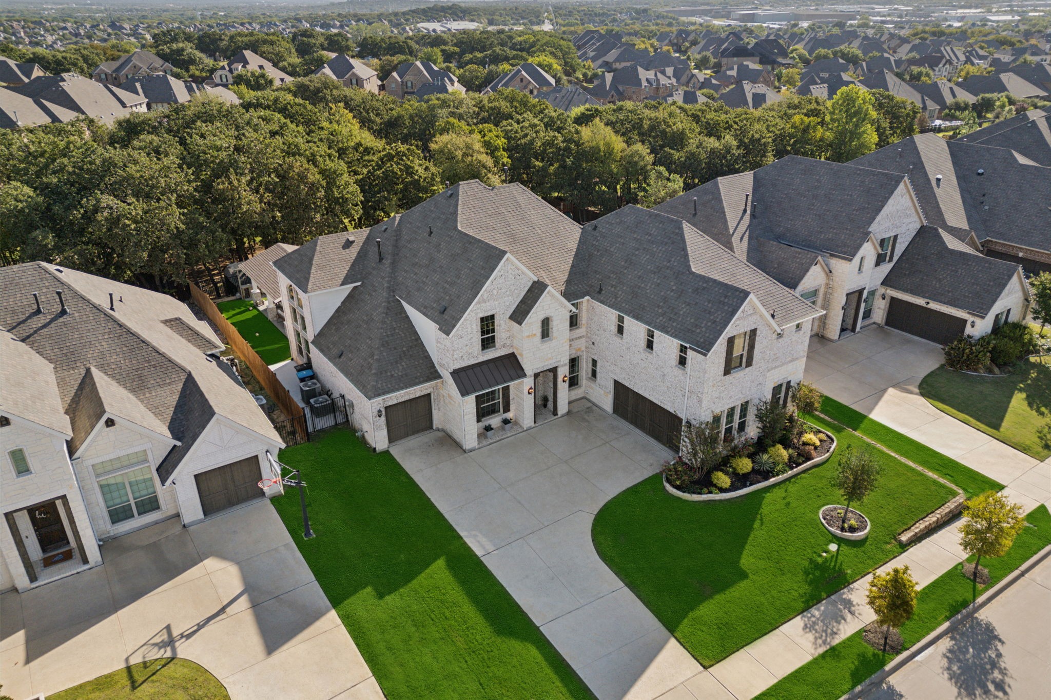 9812 Croswell Street