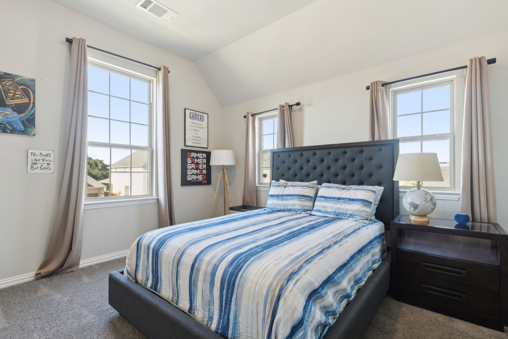 9812 Croswell Street