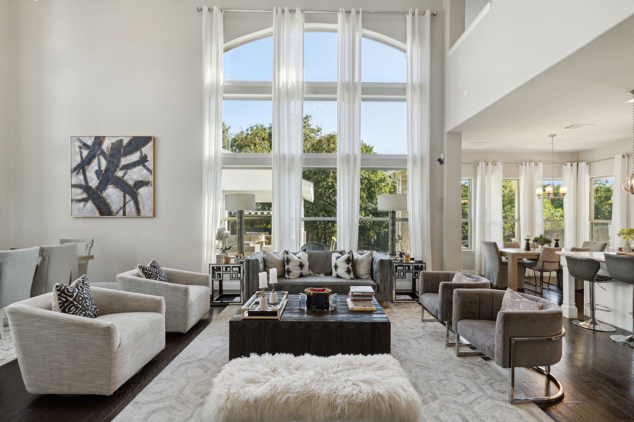 9812 Croswell Street