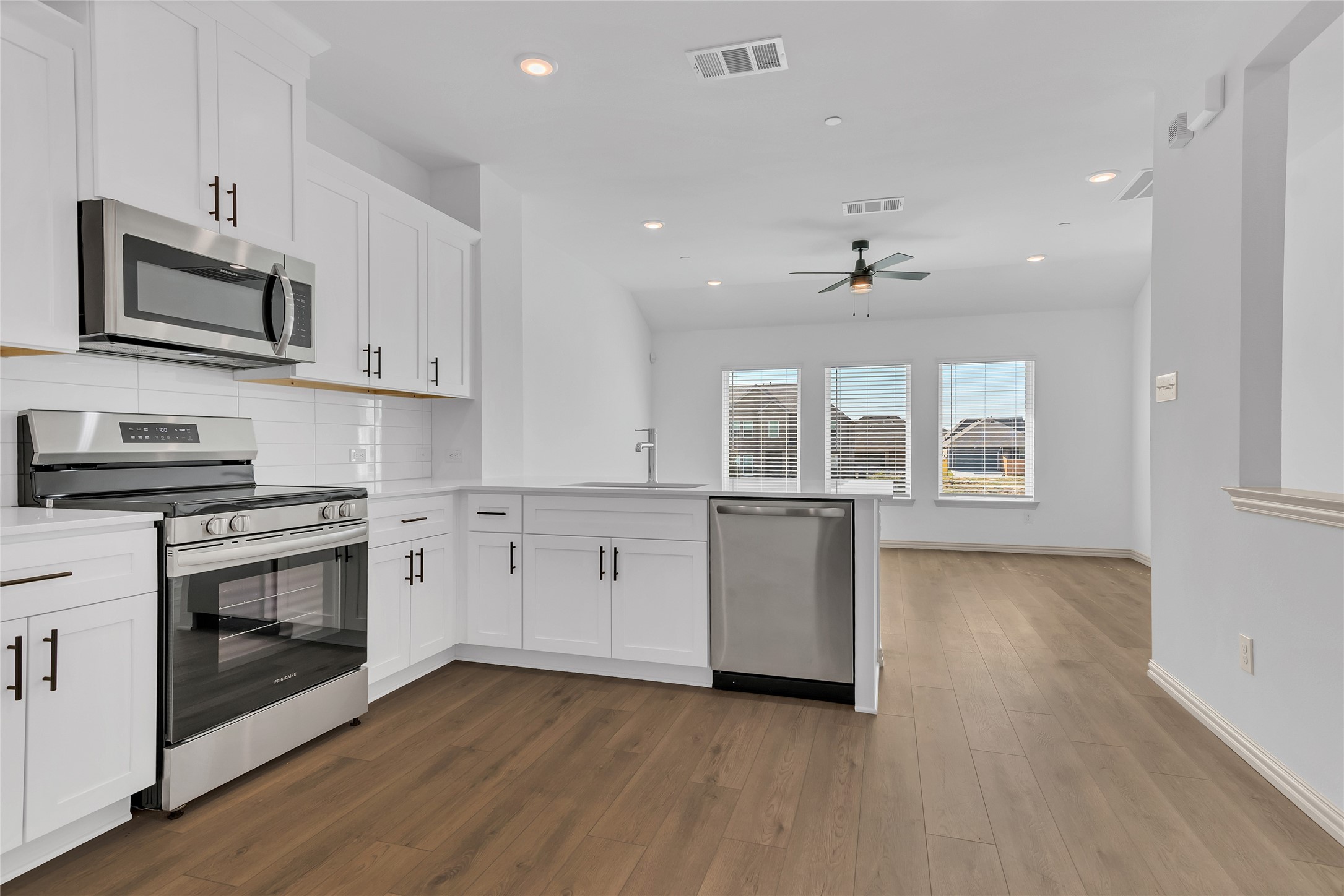 5246 Springlake Parkway