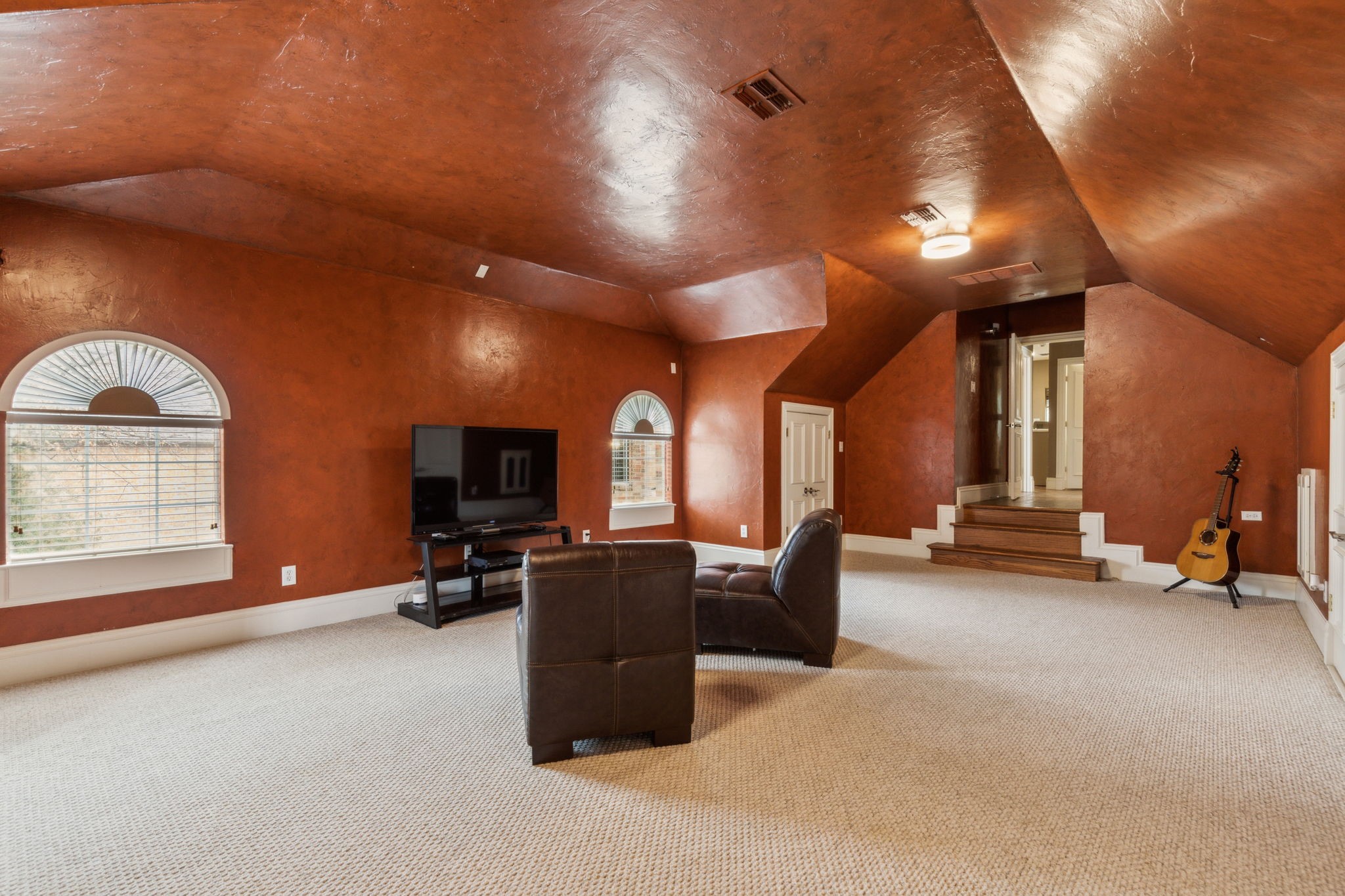 823 Edgewood Drive