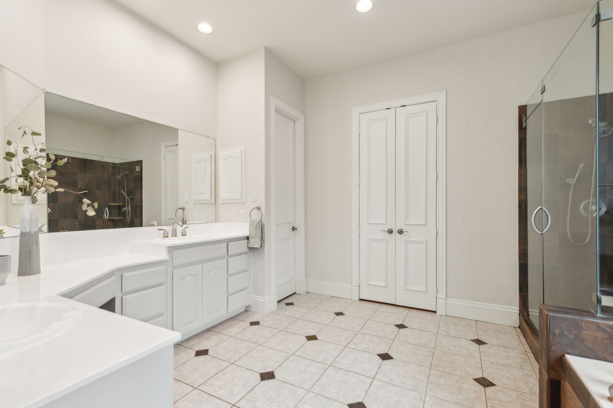 823 Edgewood Drive