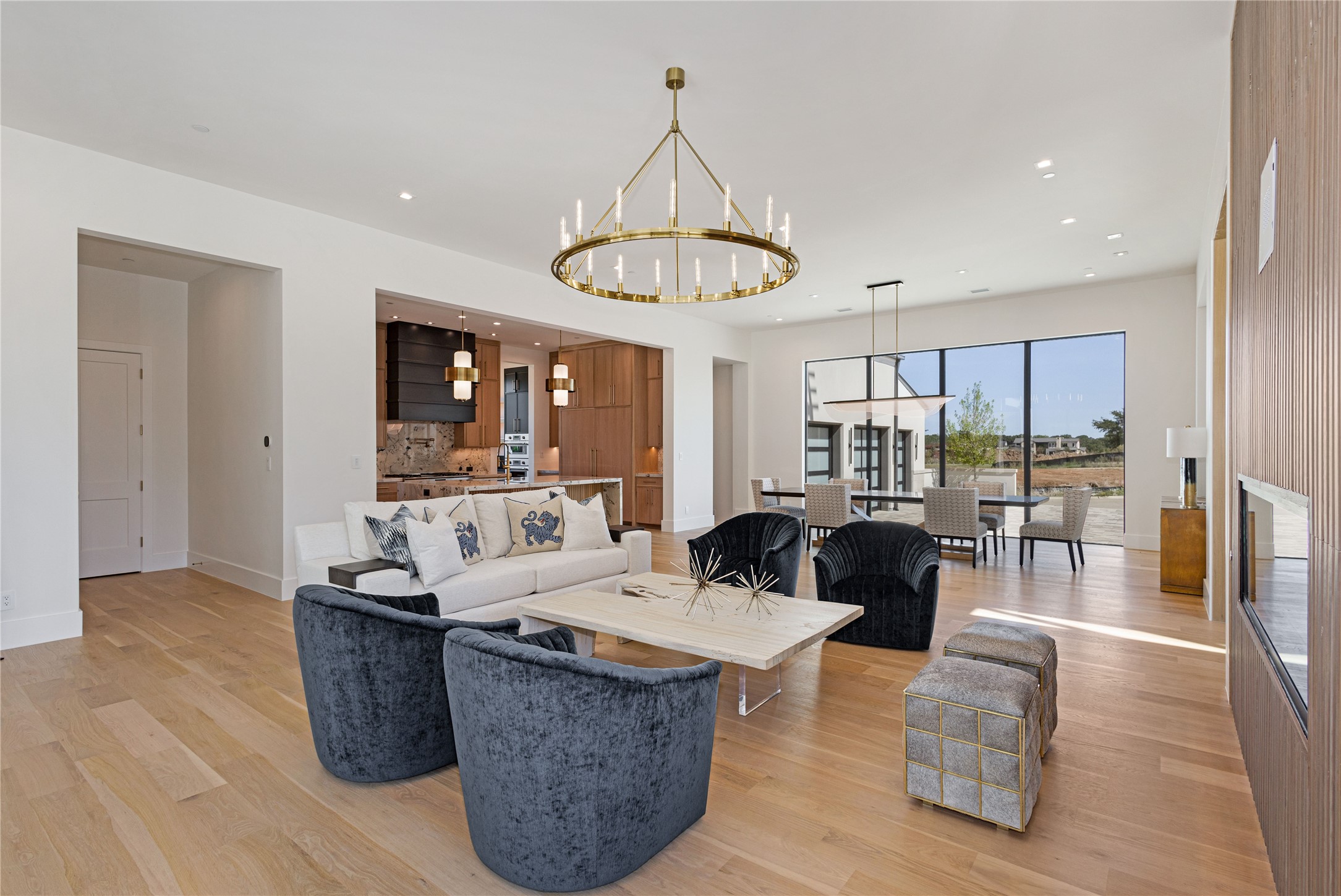 2636 Magnolia Circle