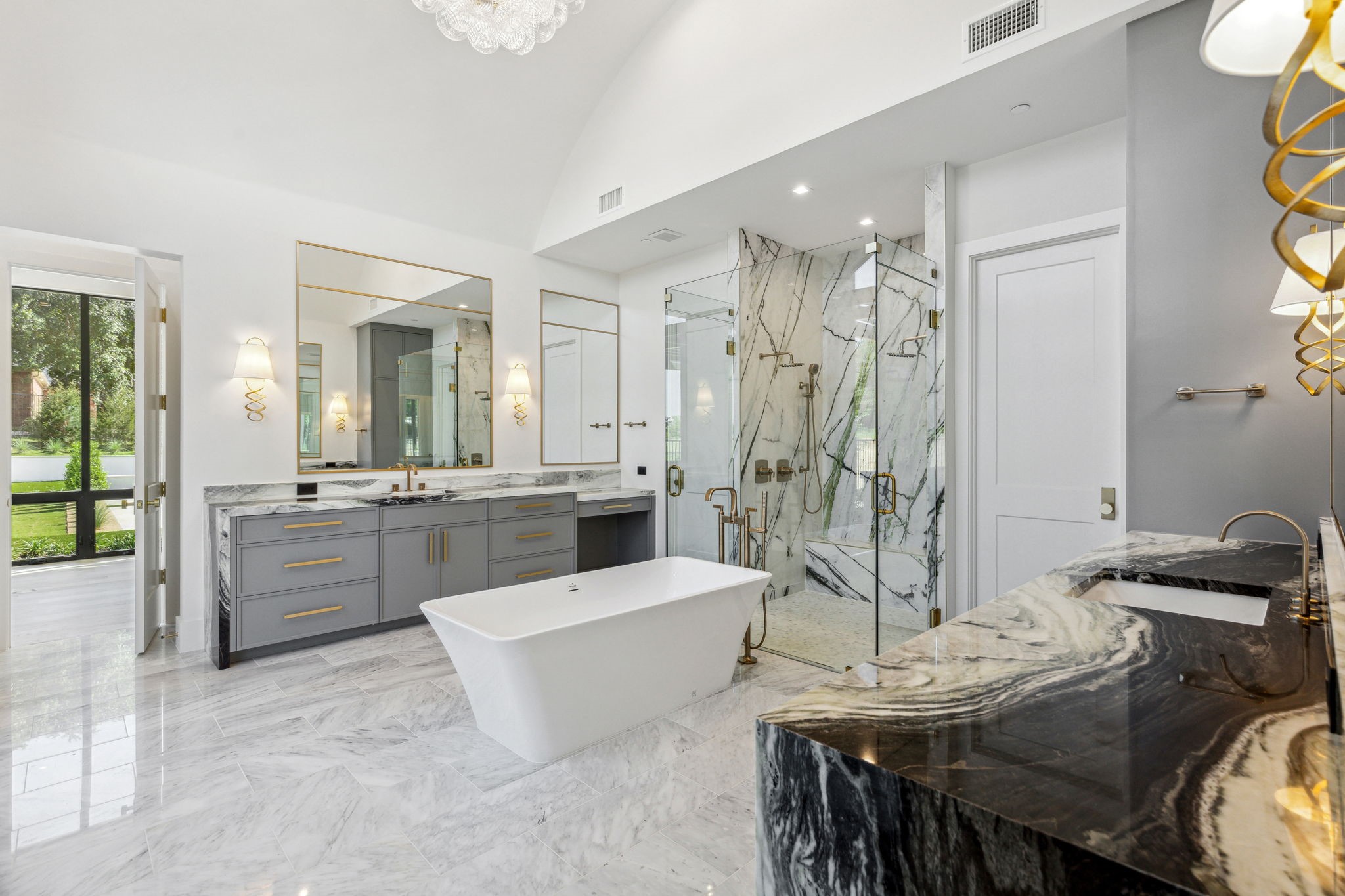 2636 Magnolia Circle