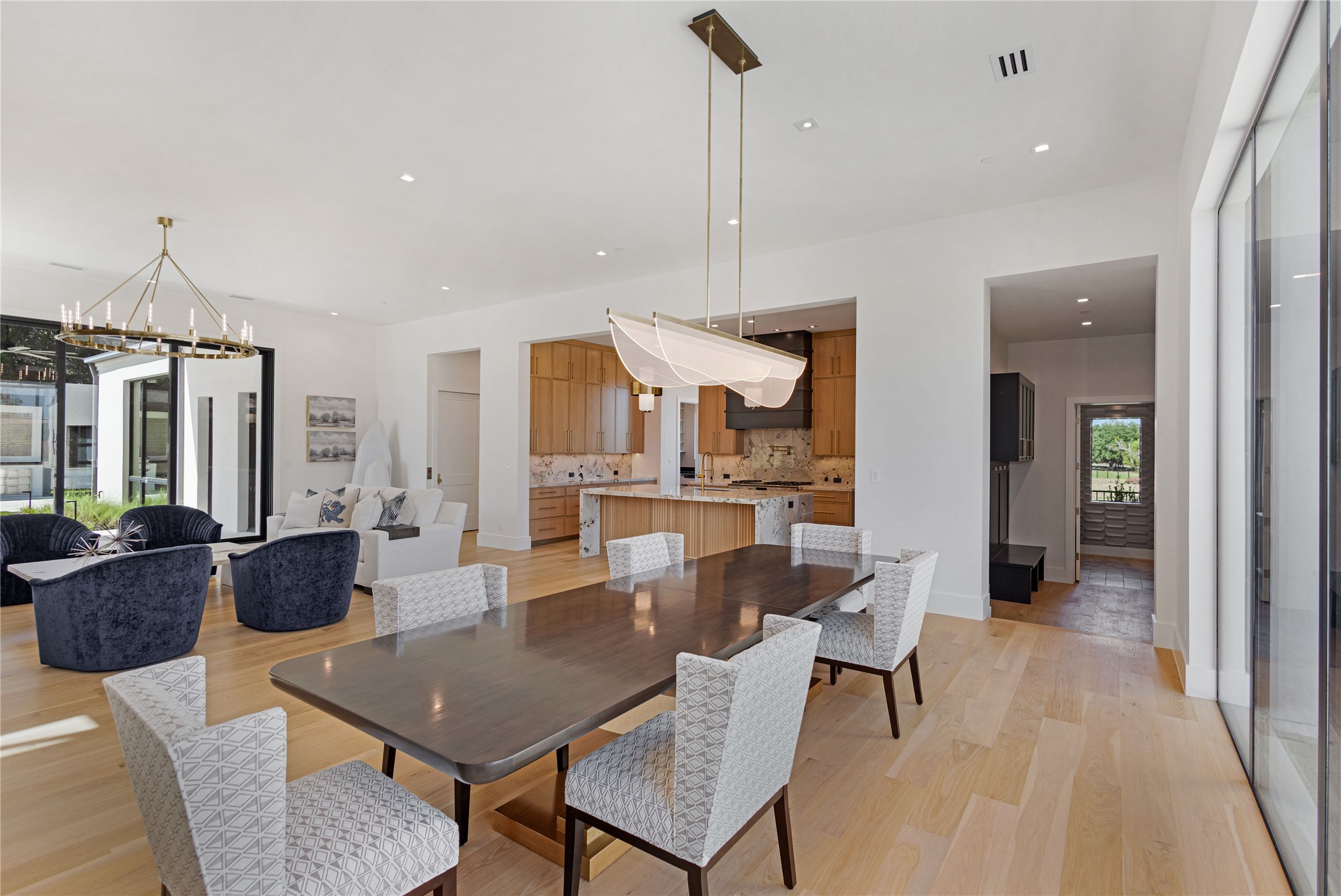 2636 Magnolia Circle