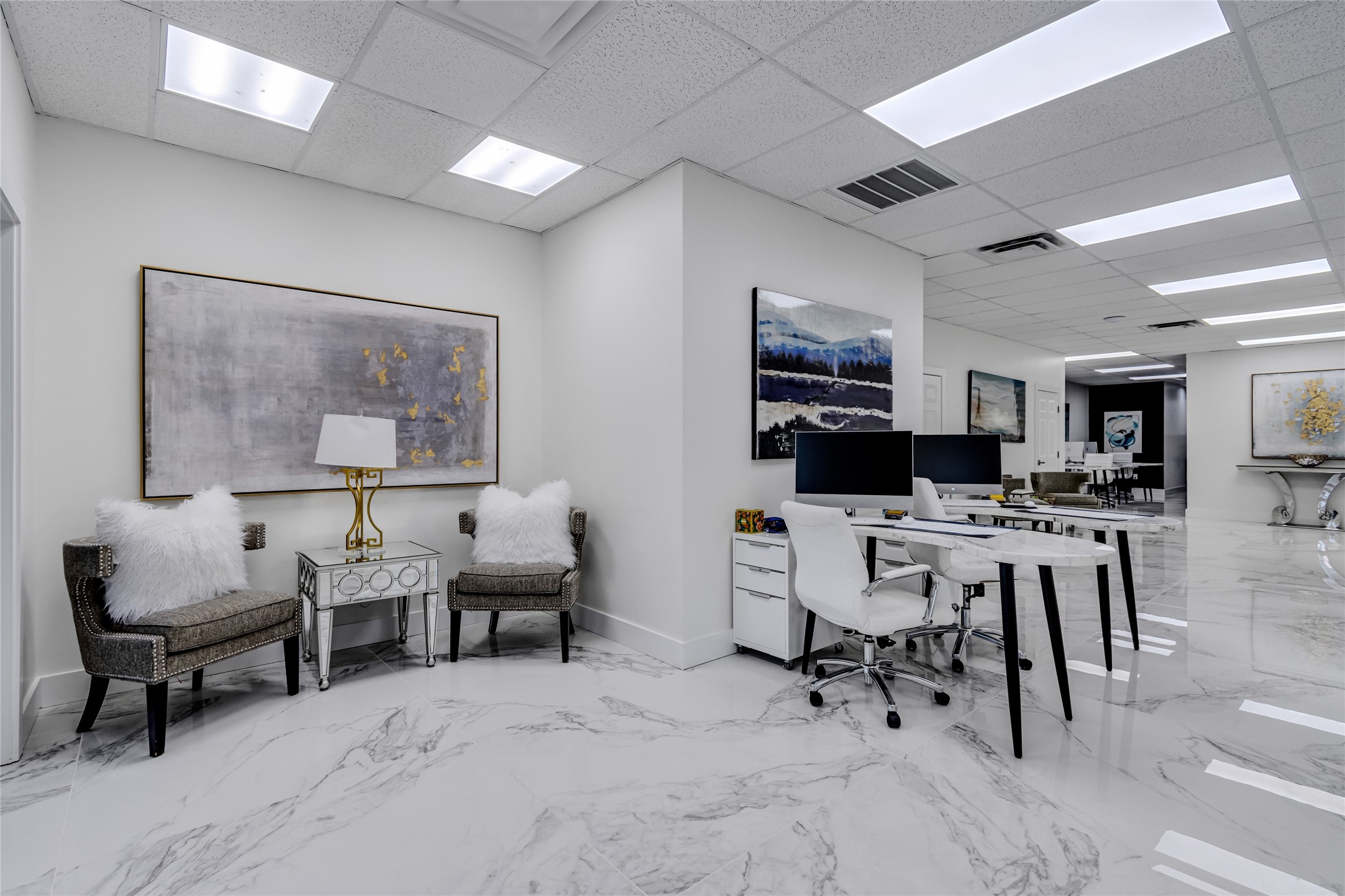 221 E Boulevard 3