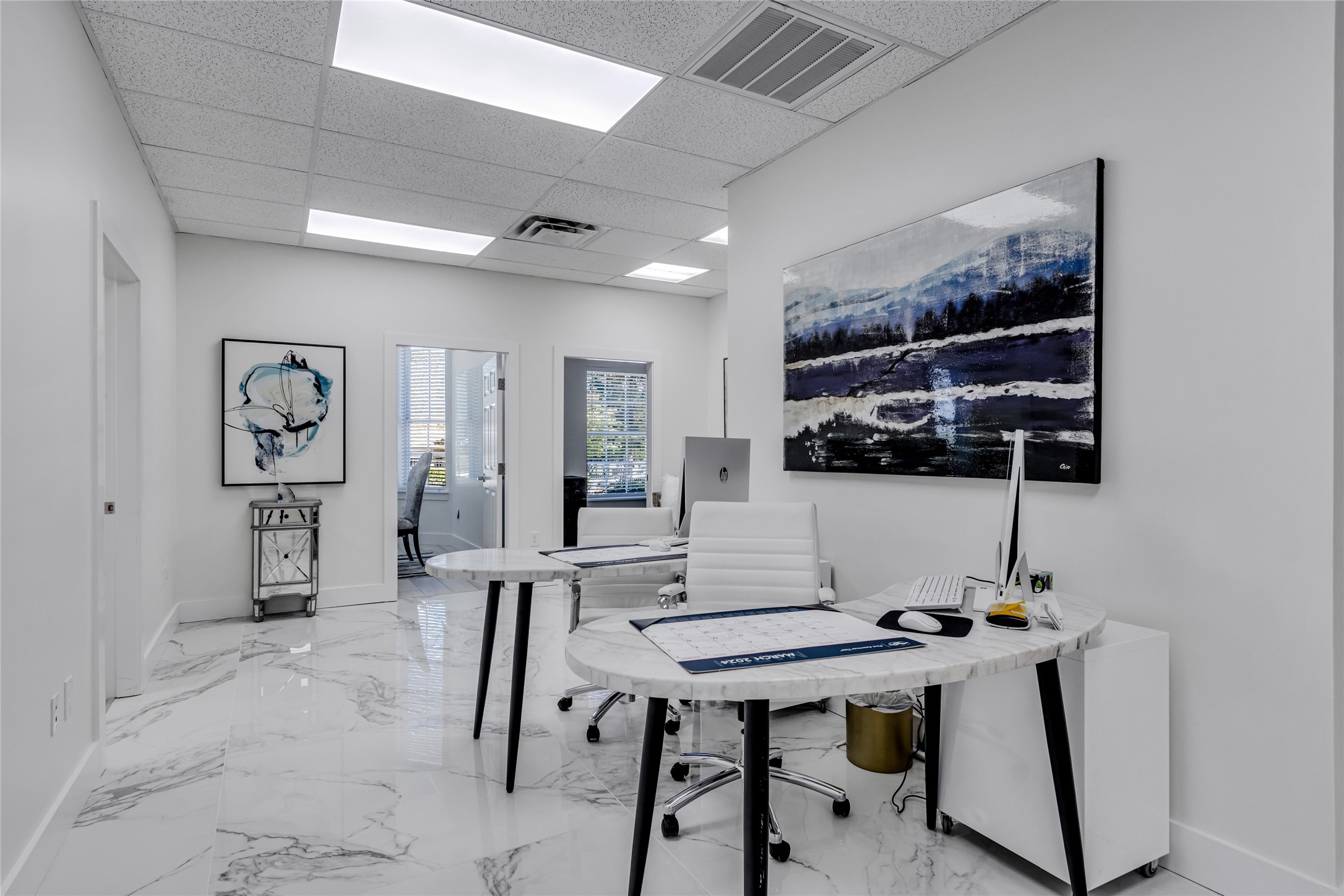 221 E Boulevard 3