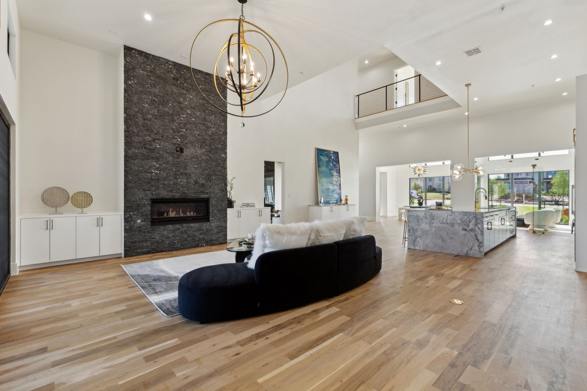 4309 Saddleback
