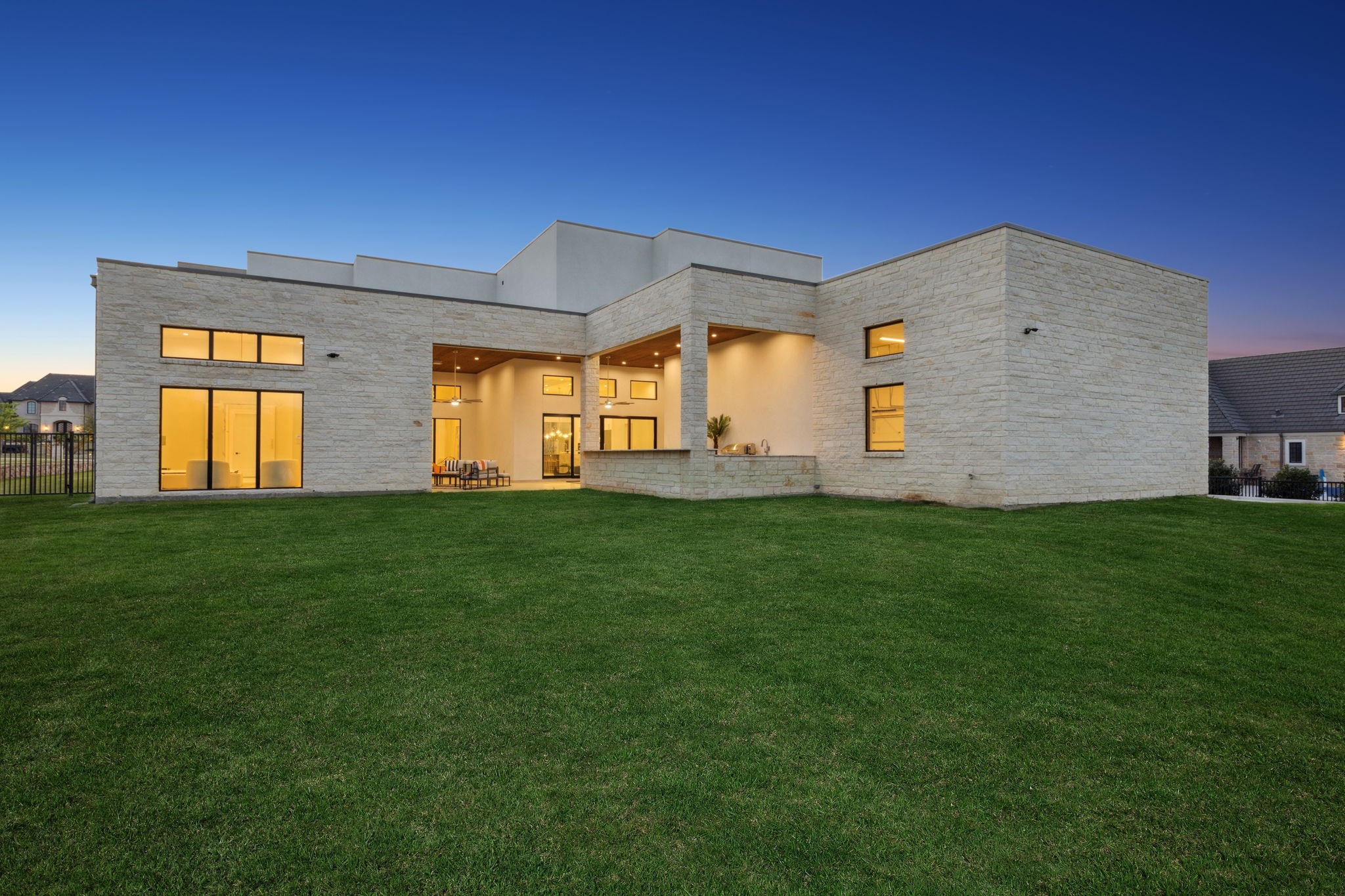 4309 Saddleback