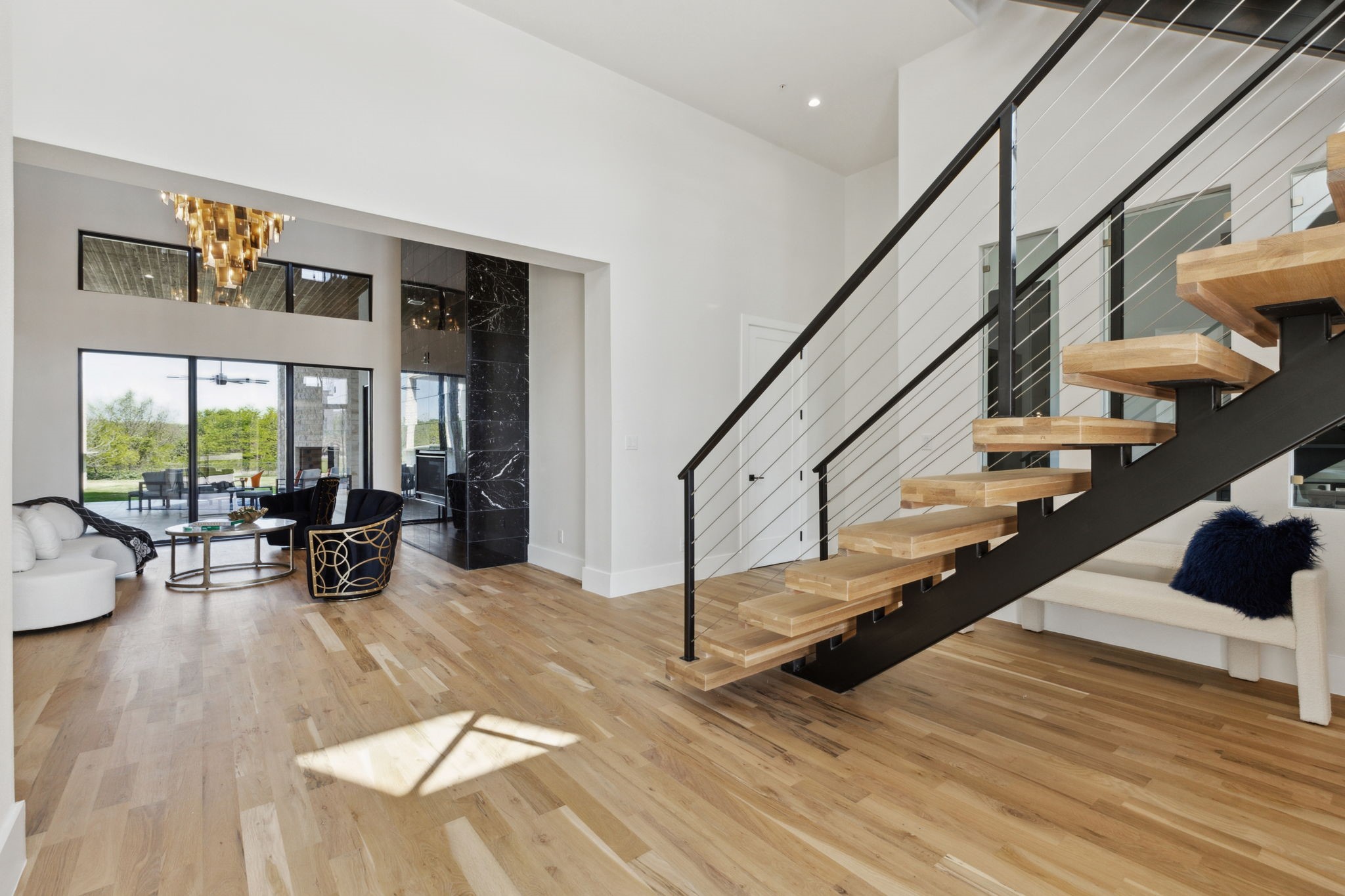 4309 Saddleback