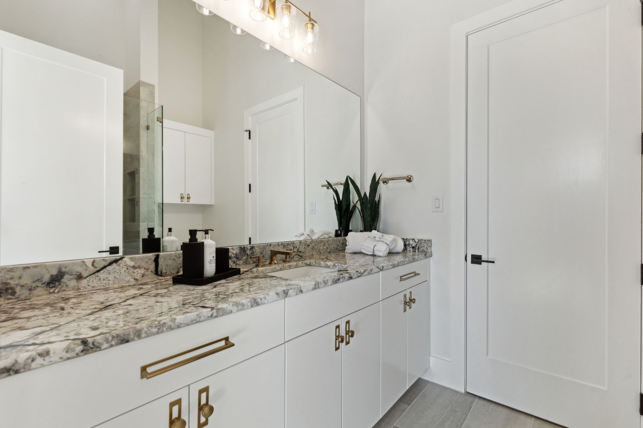 4309 Saddleback