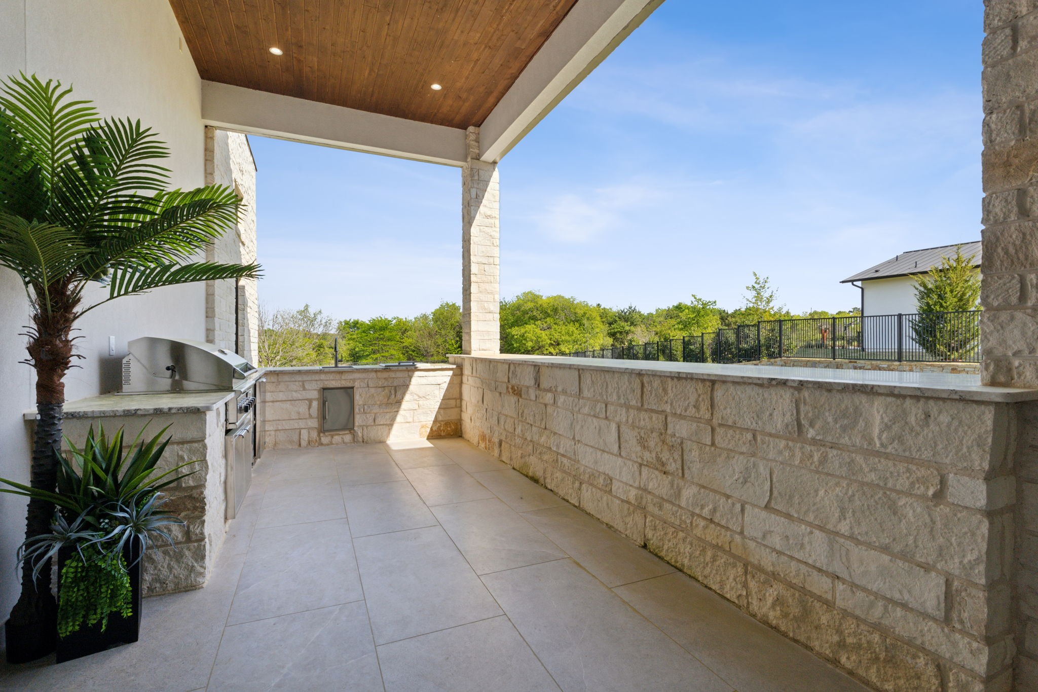 4309 Saddleback