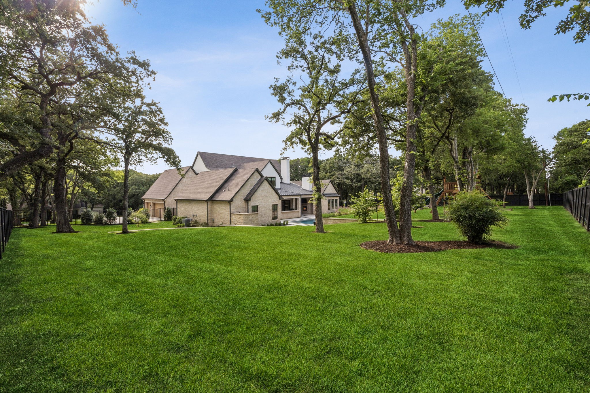 2203 Shadow Creek Court