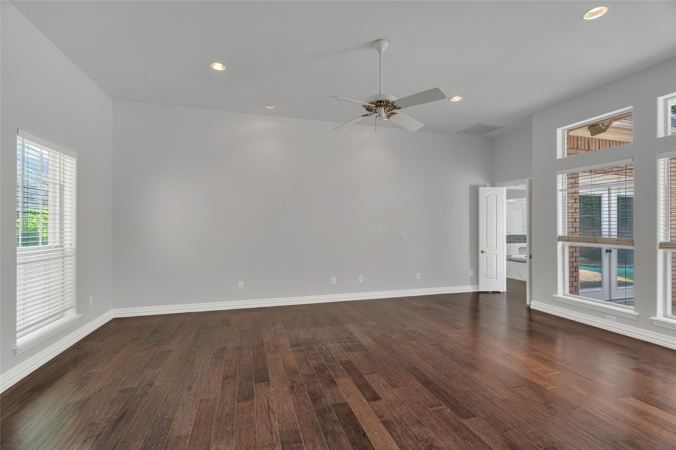 732 Richmond Lane