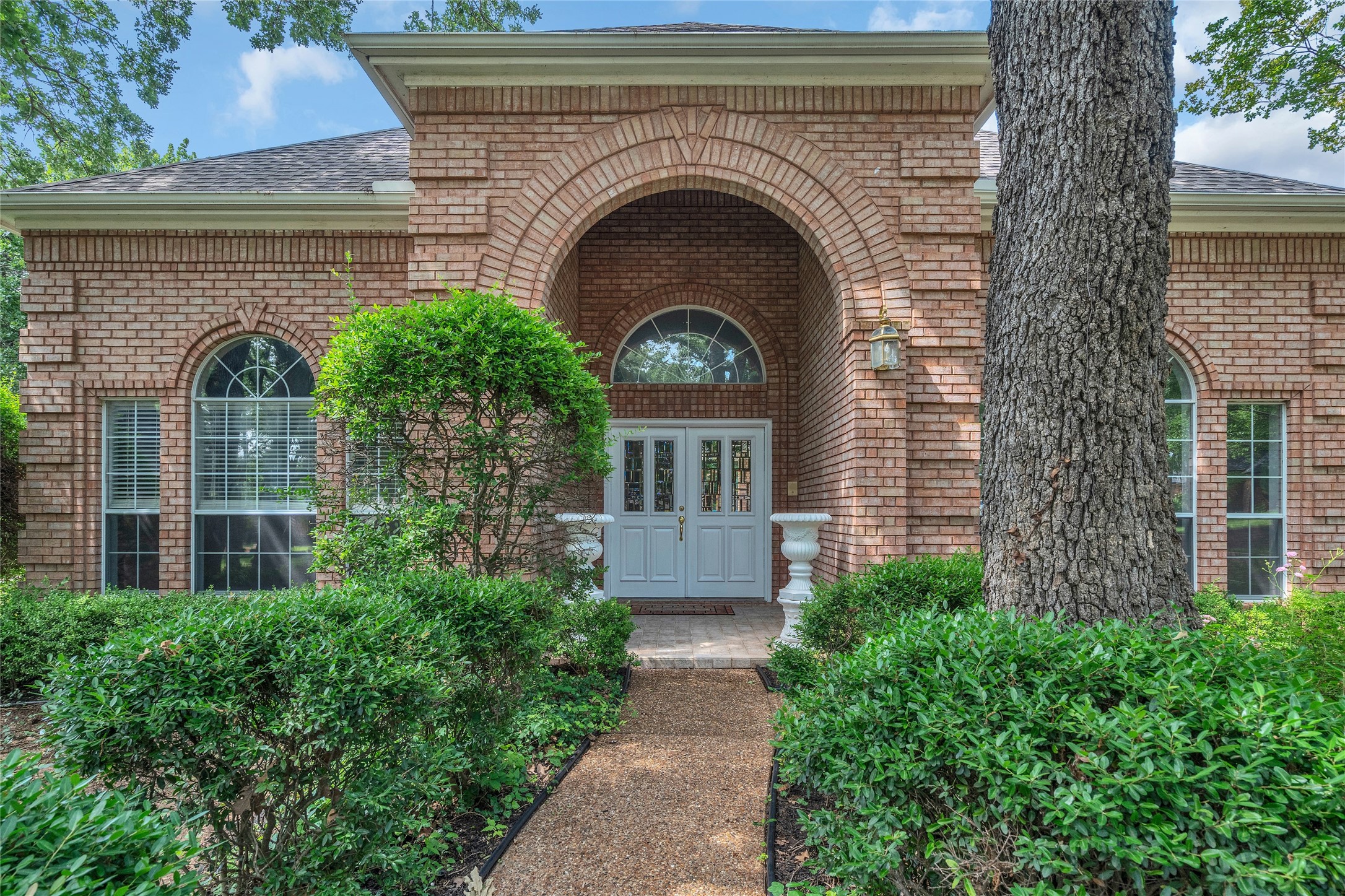 732 Richmond Lane