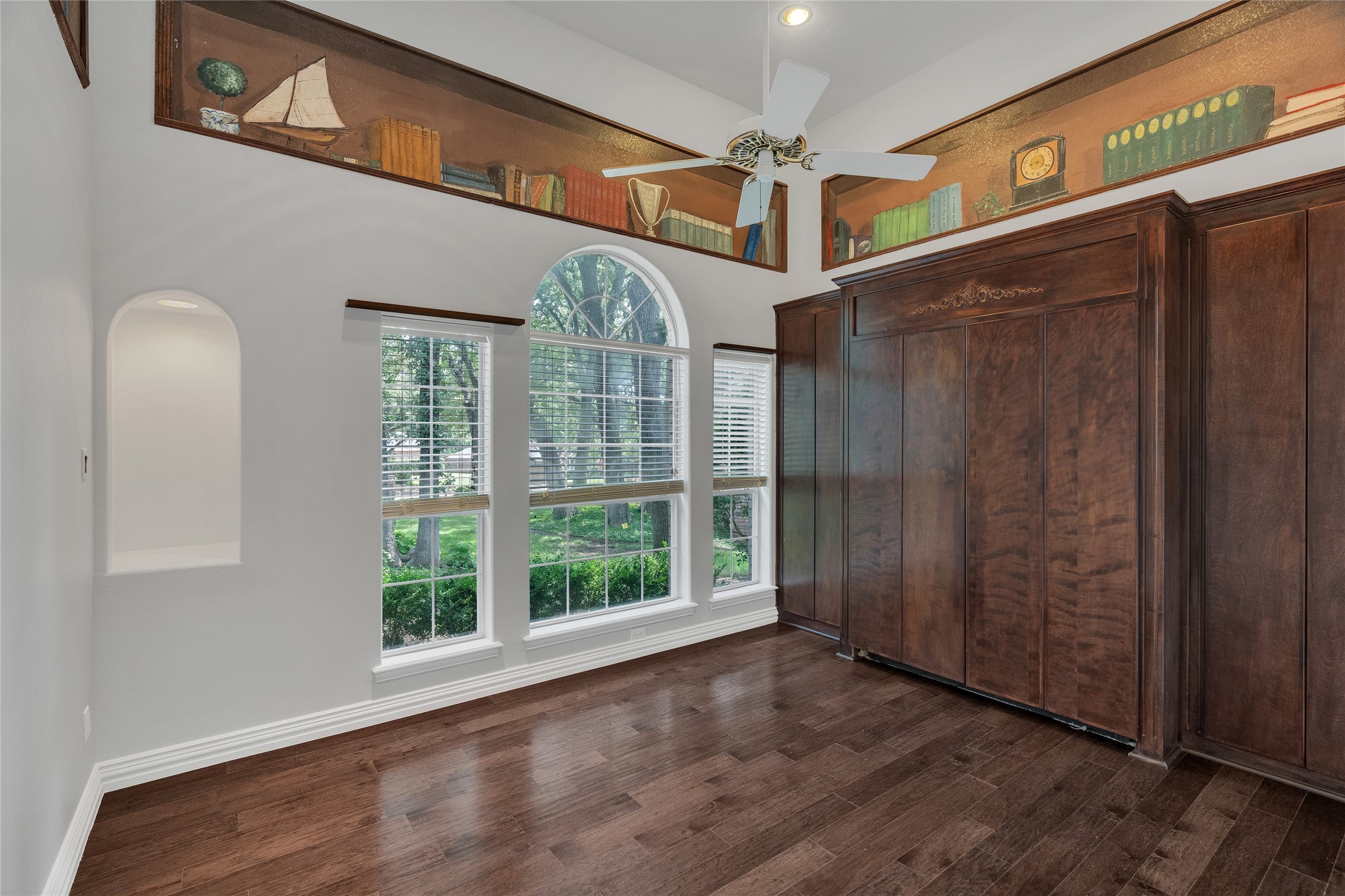 732 Richmond Lane