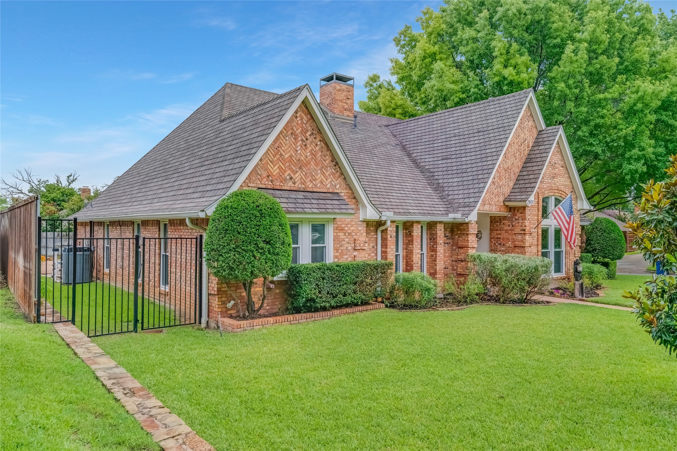 2900 Trail Lake Drive