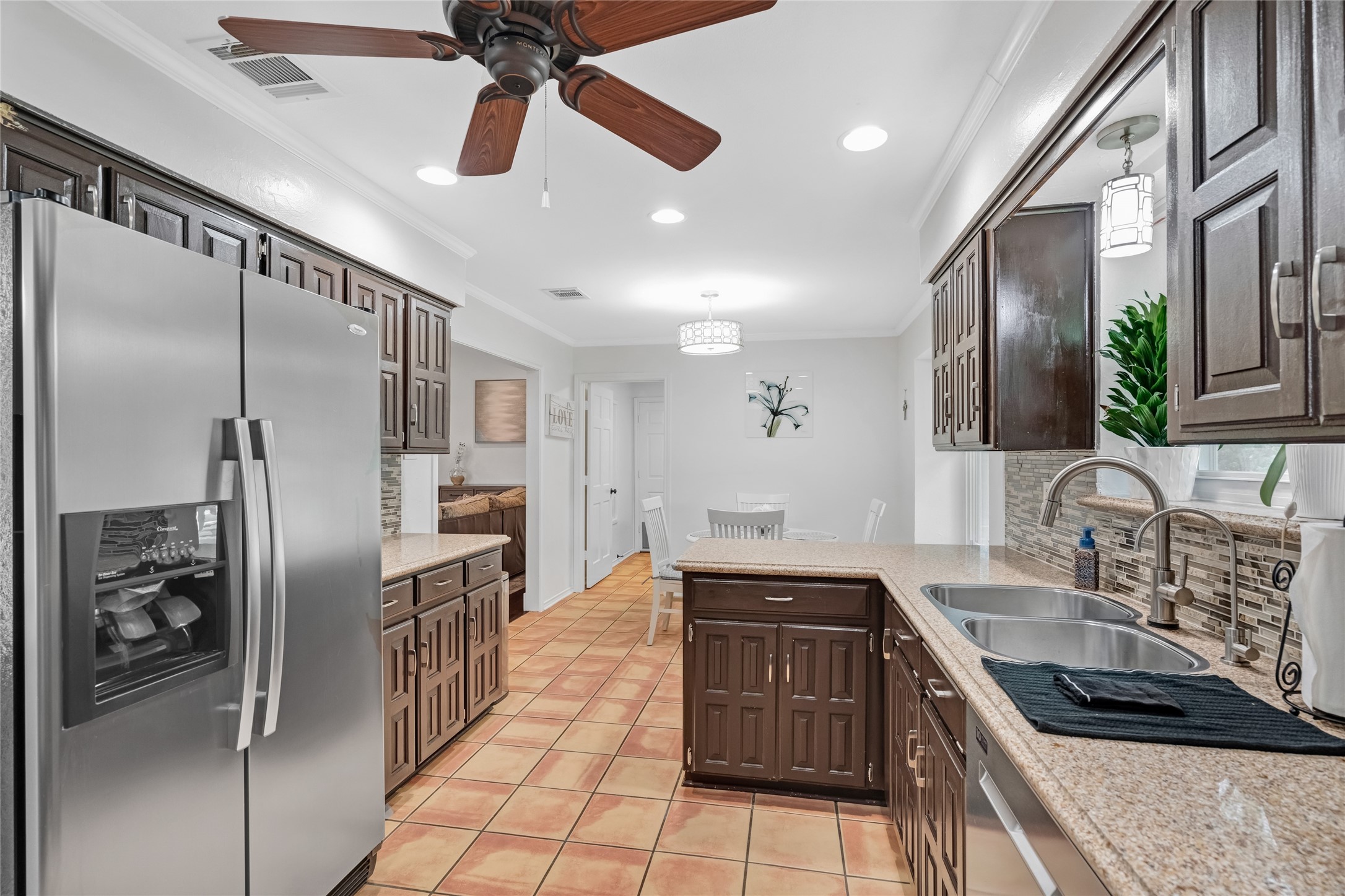 2900 Trail Lake Drive