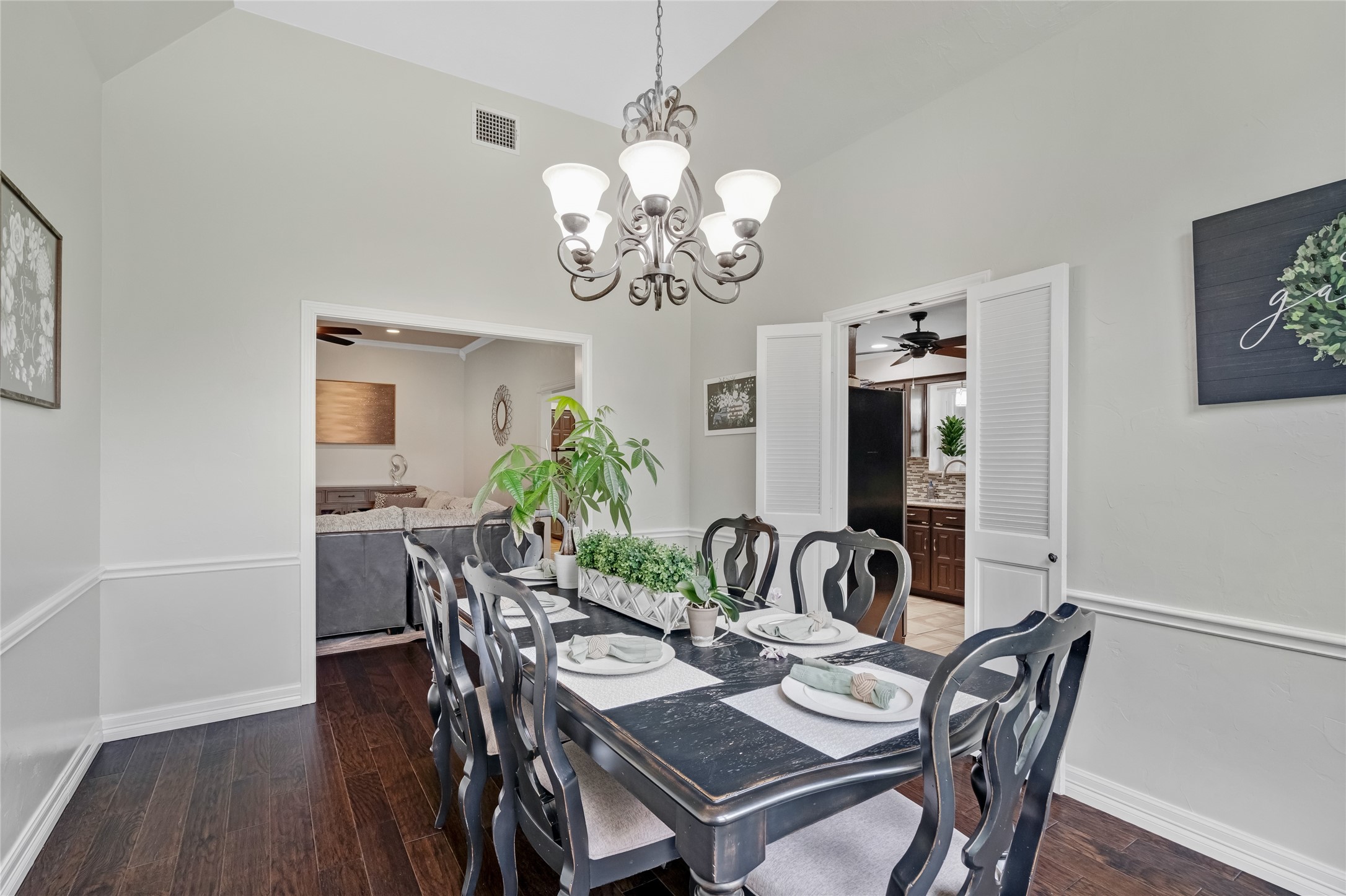 2900 Trail Lake Drive