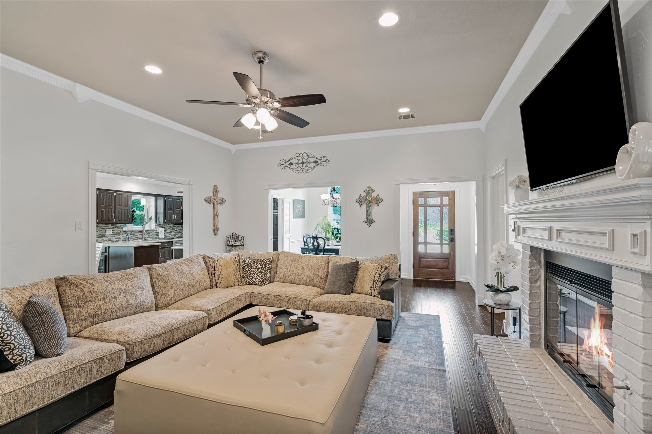 2900 Trail Lake Drive