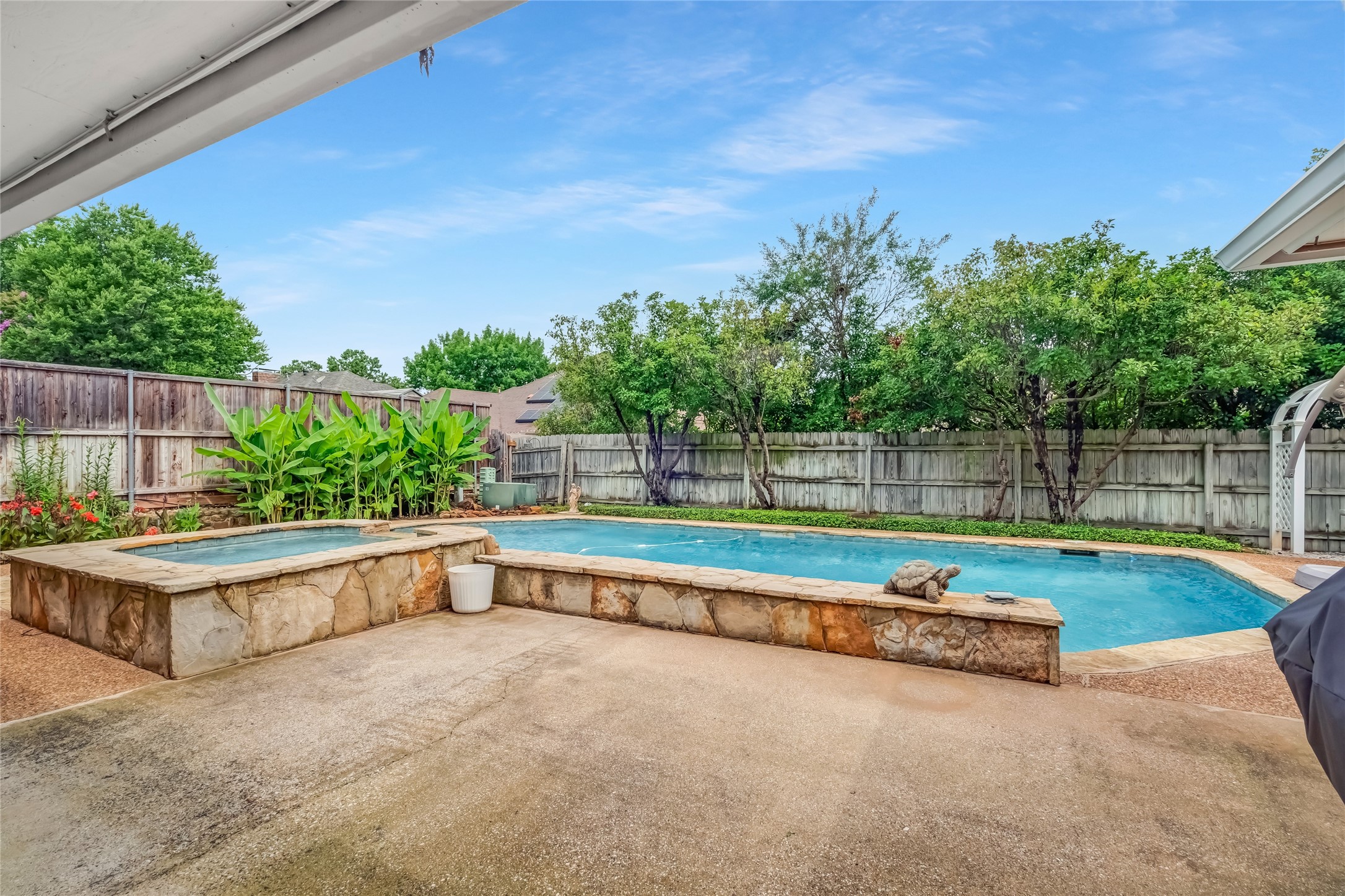 2900 Trail Lake Drive