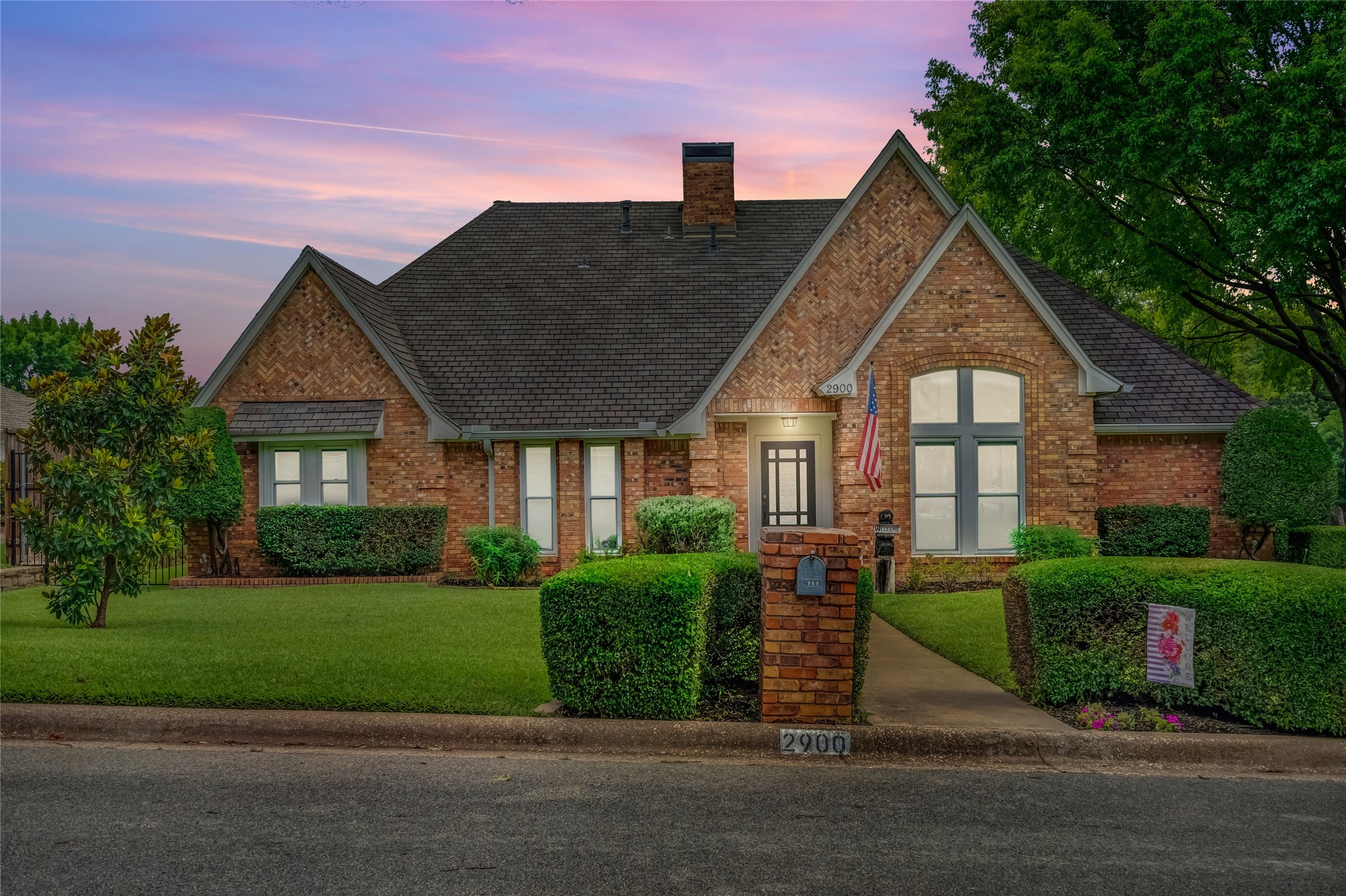 2900 Trail Lake Drive