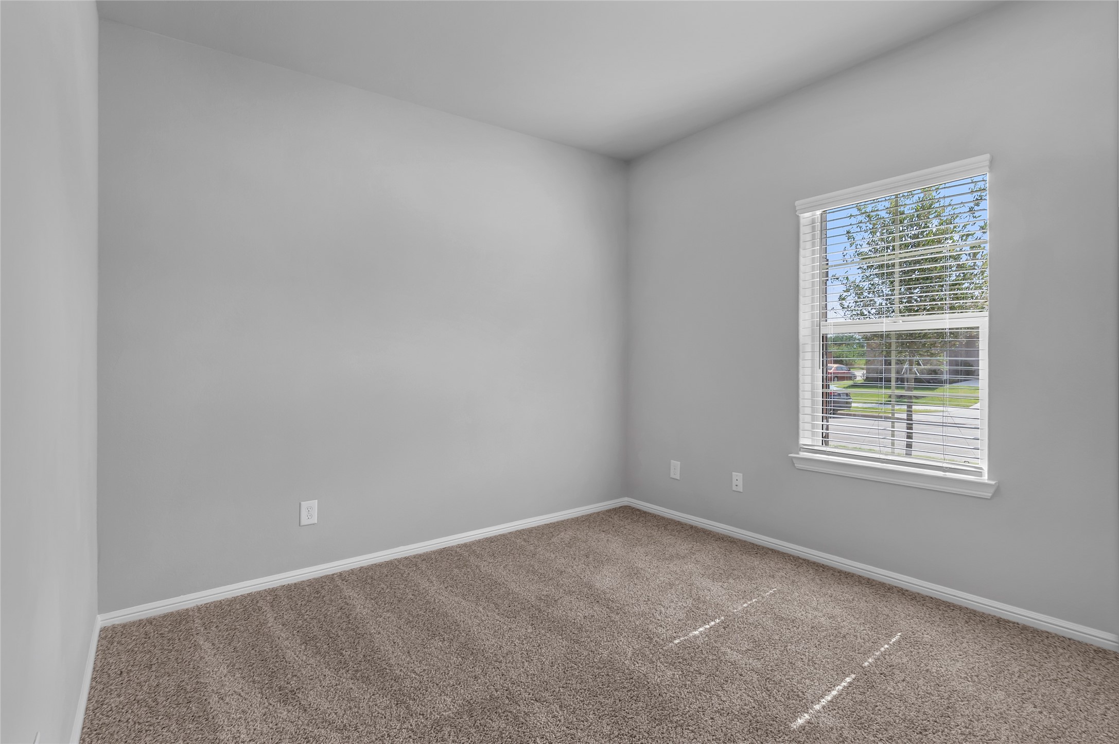 16404 Severn Lane