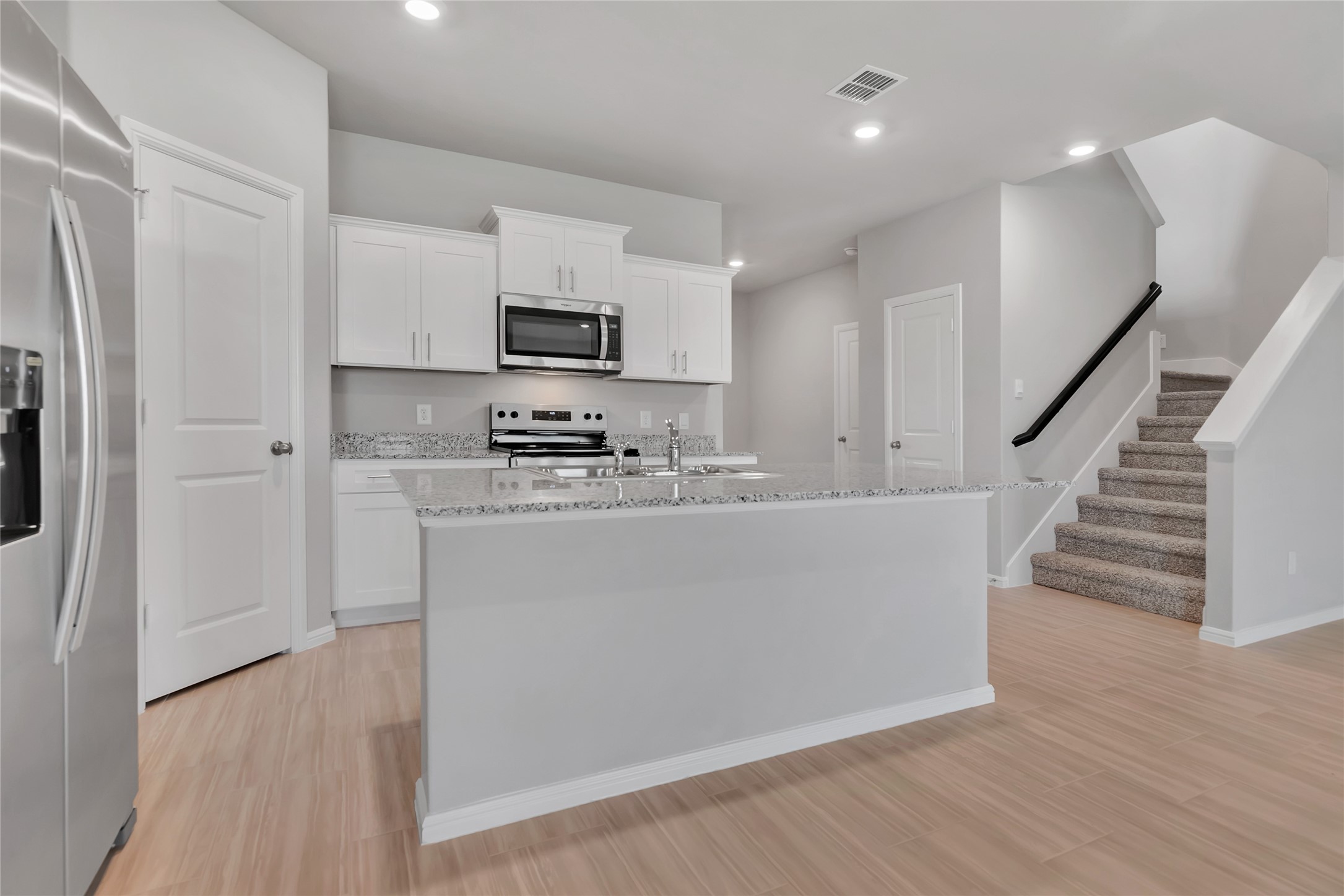 16404 Severn Lane