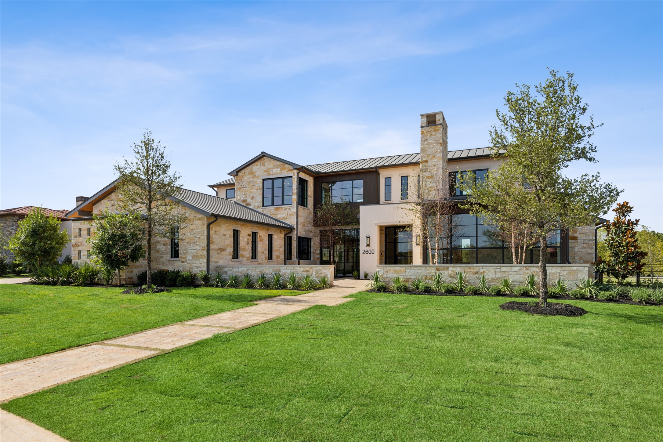 2600 Magnolia Circle