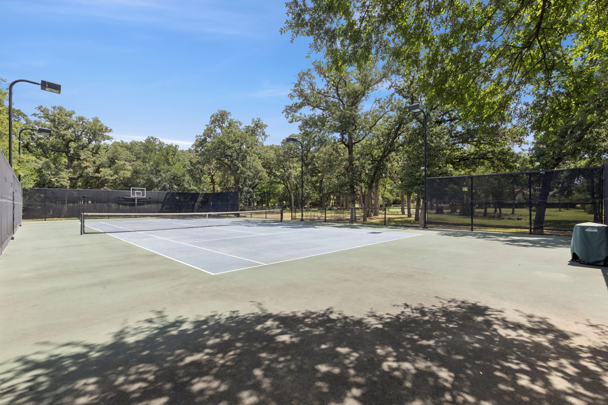 690 S Peytonville Avenue