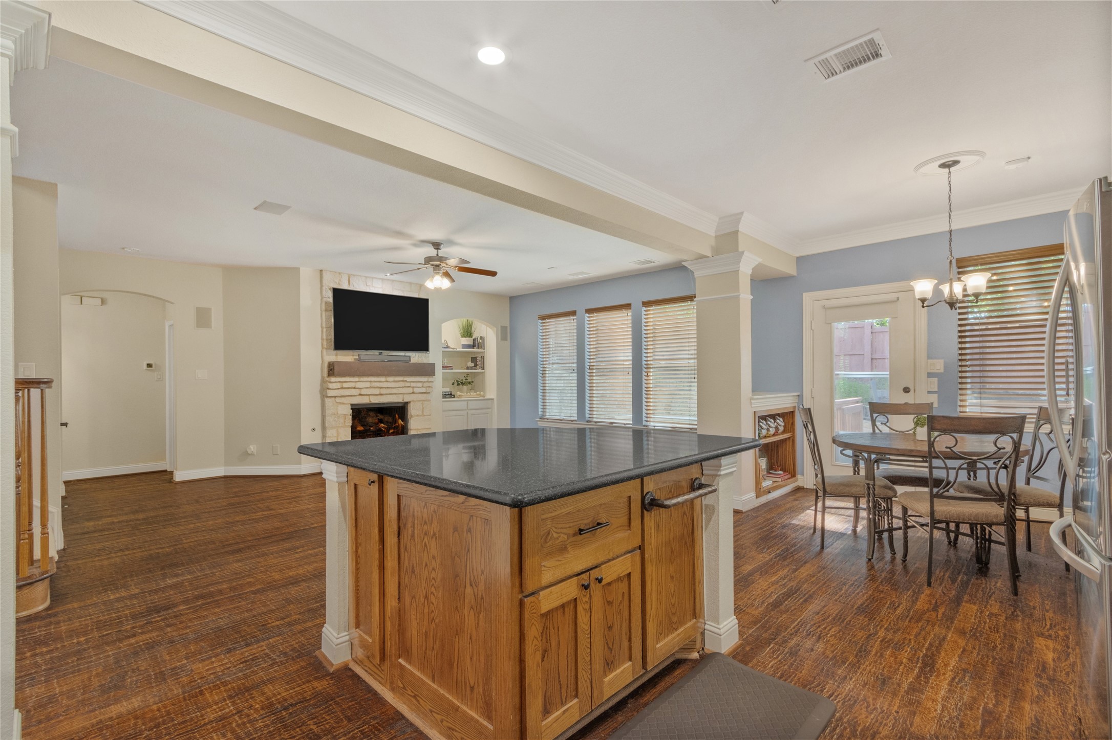 800 Spring Creek Drive