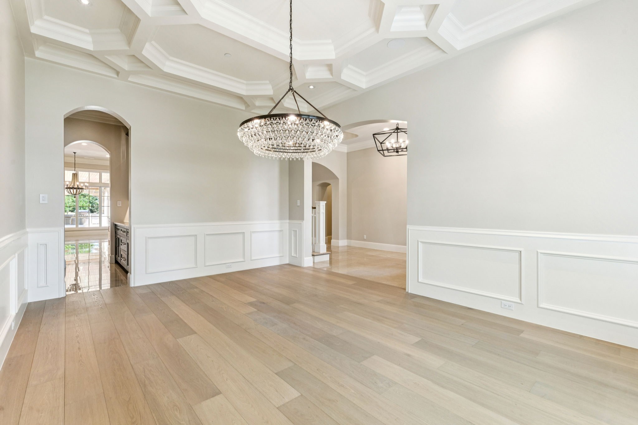 1806 Scenic Circle