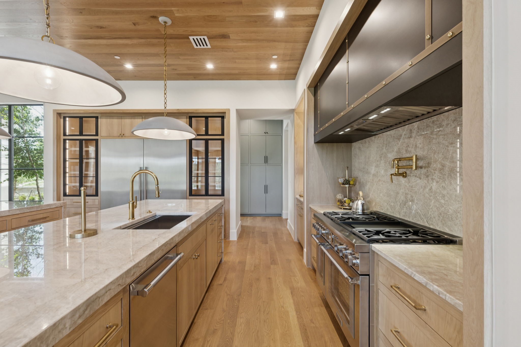 2600 Magnolia Circle