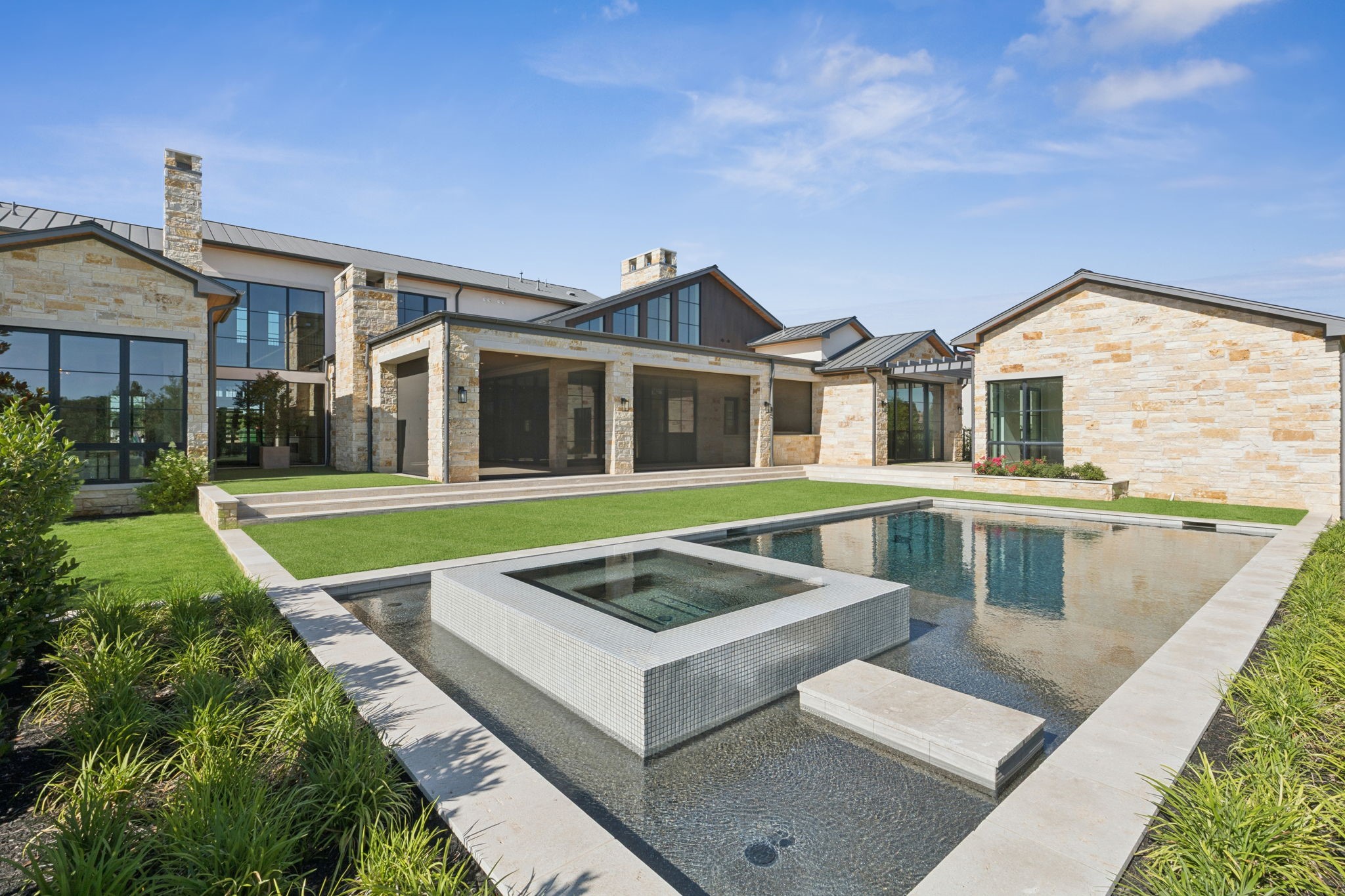 2600 Magnolia Circle