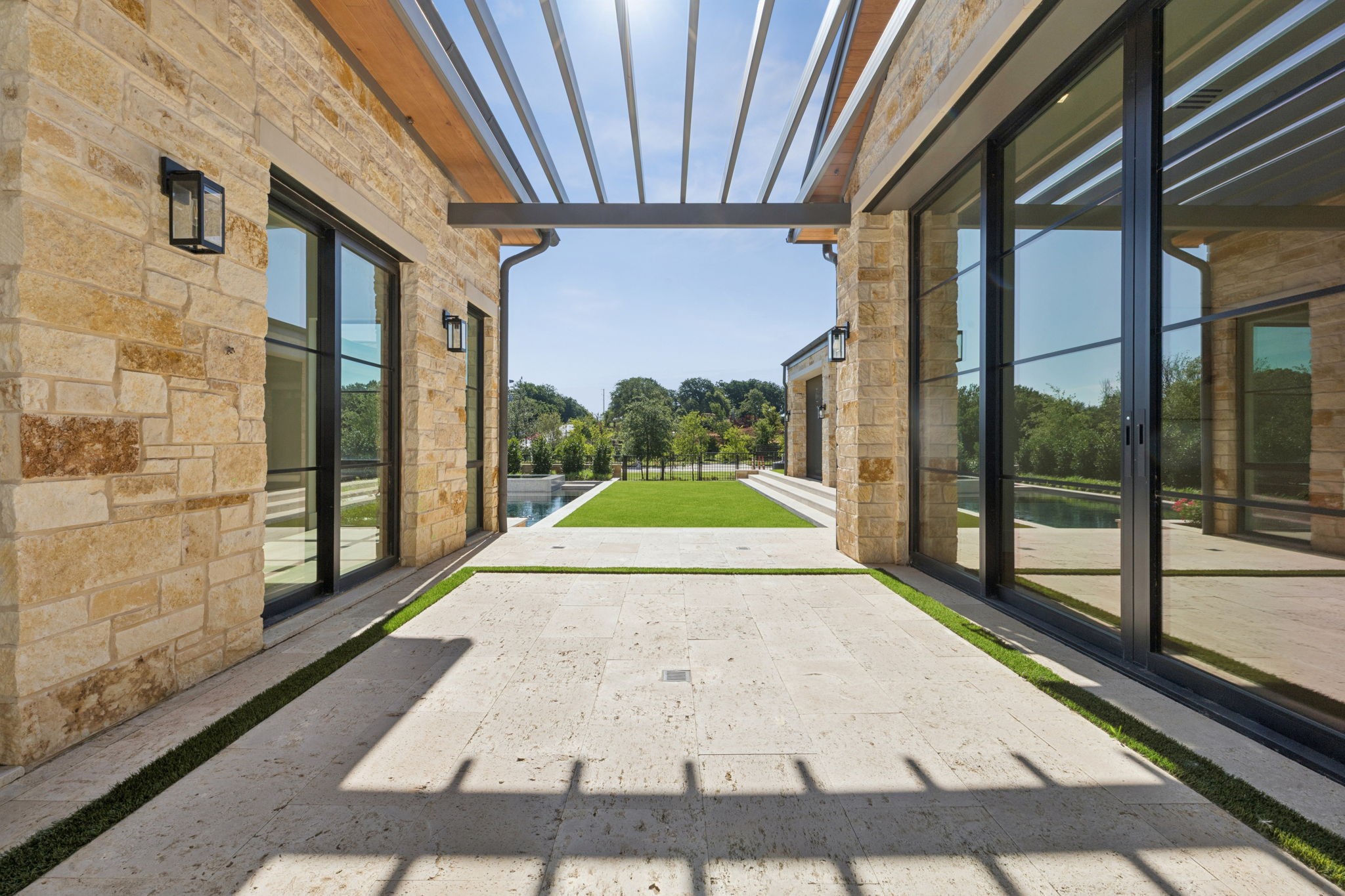 2600 Magnolia Circle