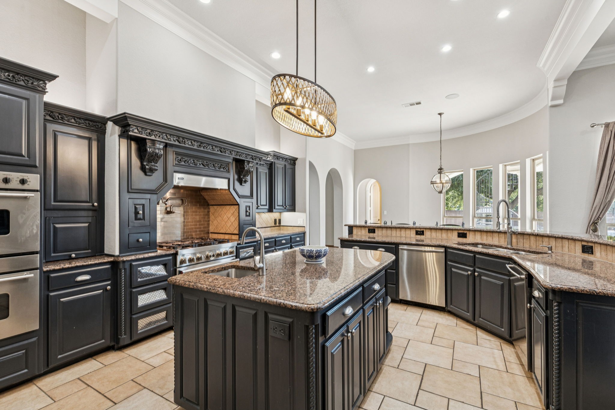 351 S White Chapel Boulevard