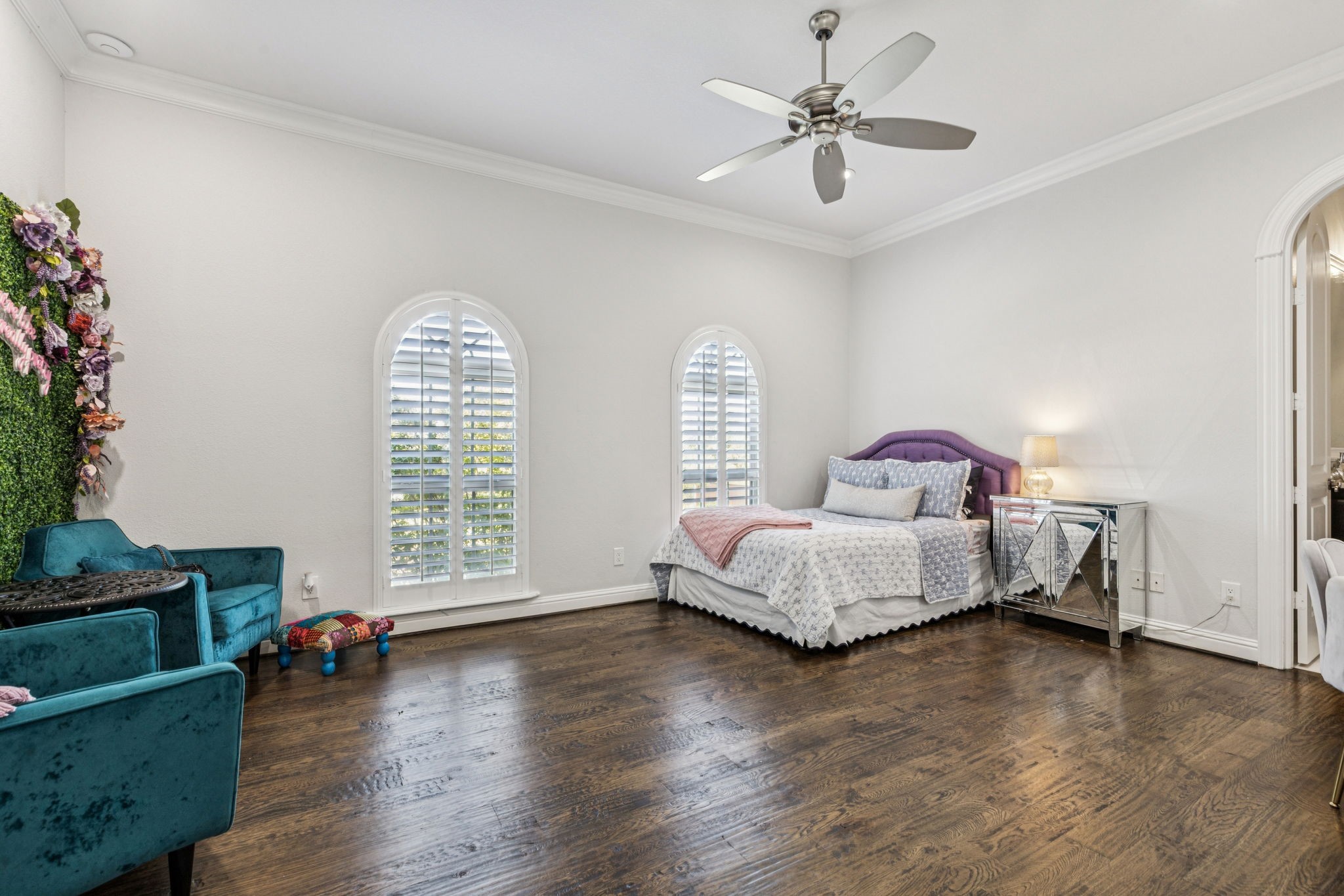 351 S White Chapel Boulevard