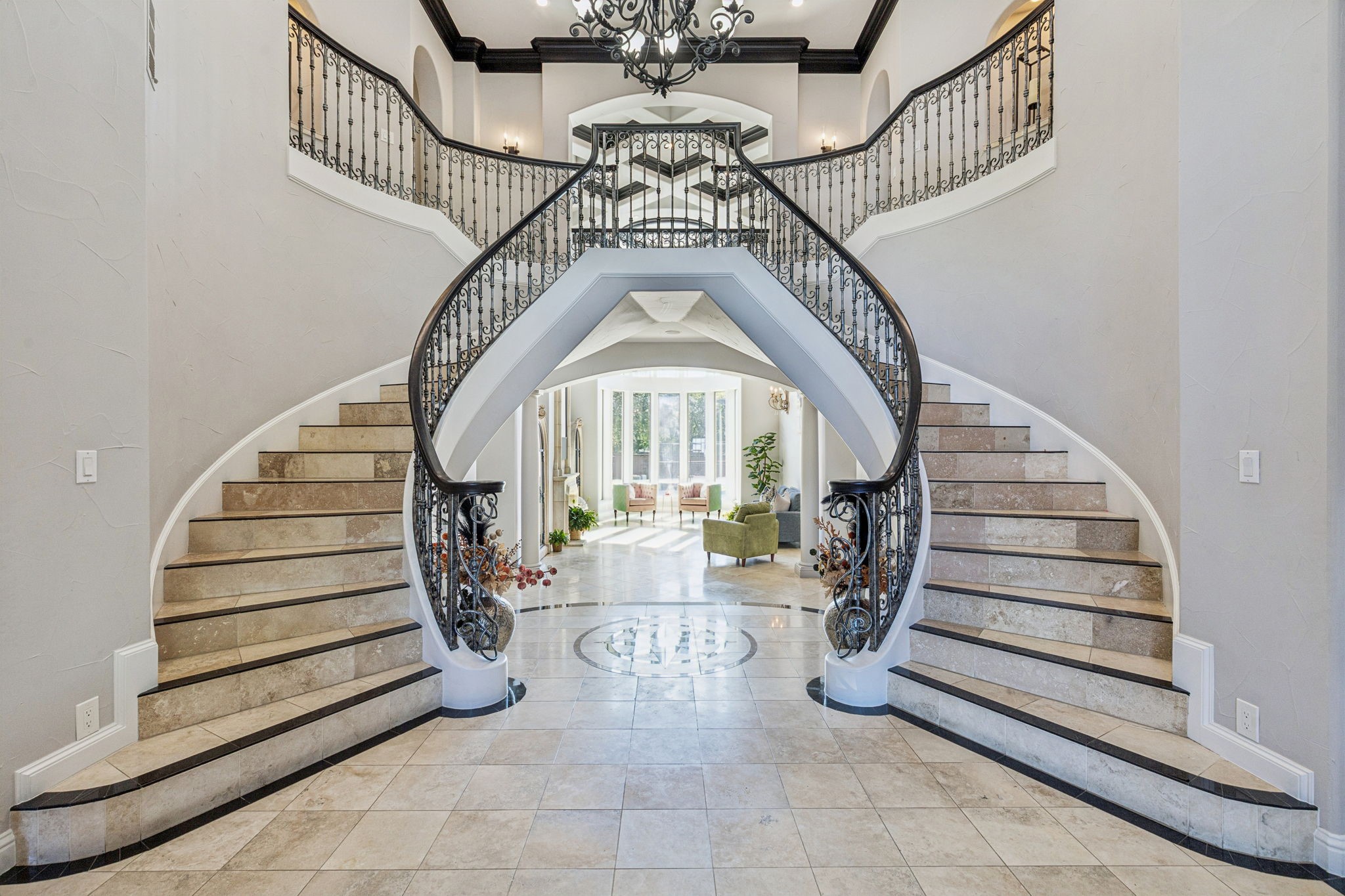 351 S White Chapel Boulevard