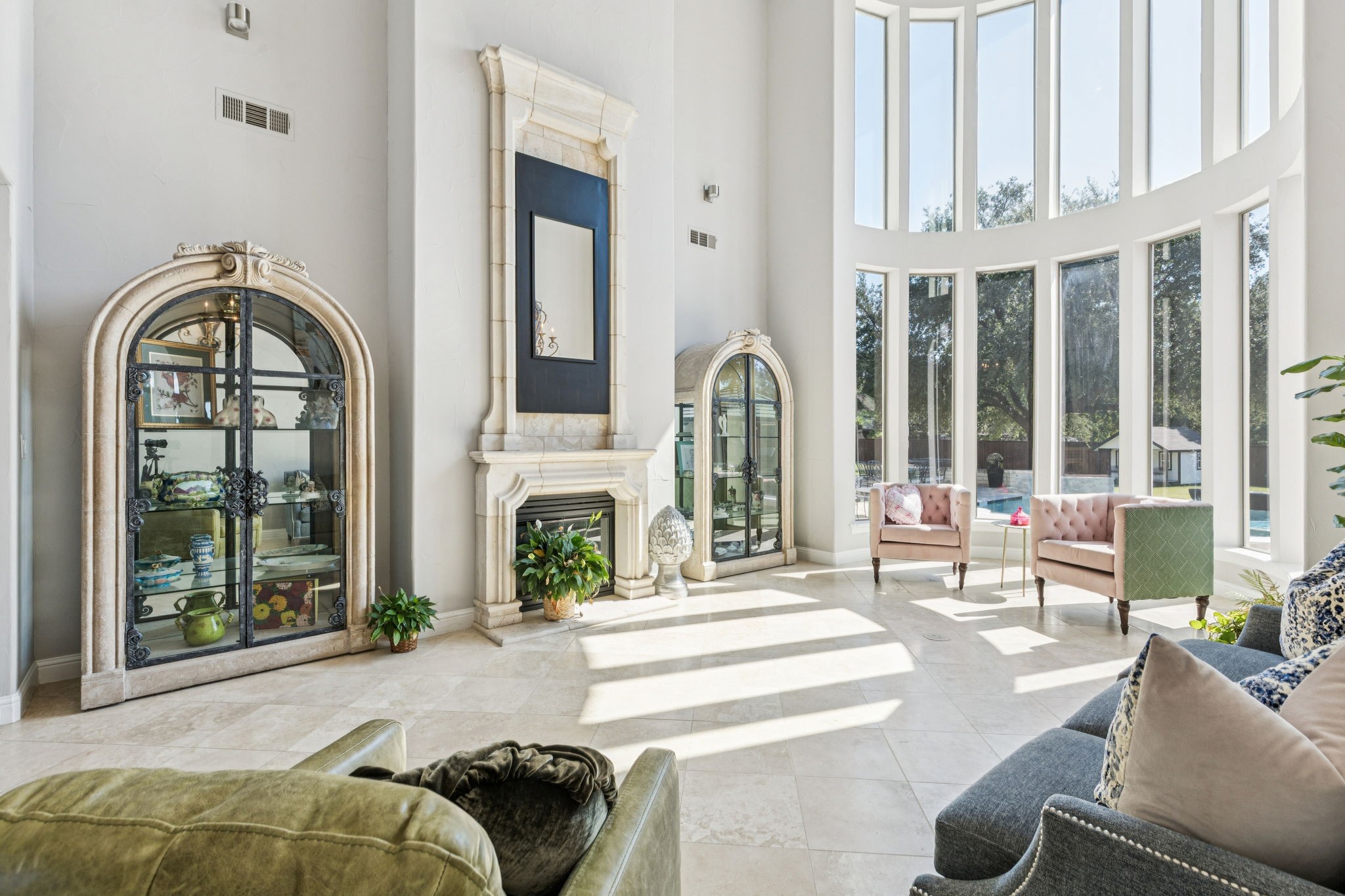 351 S White Chapel Boulevard