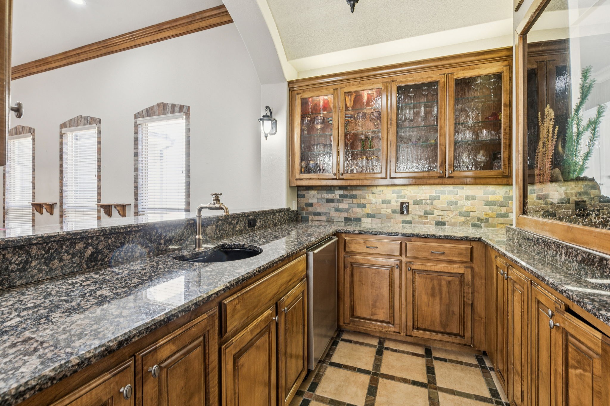 351 S White Chapel Boulevard