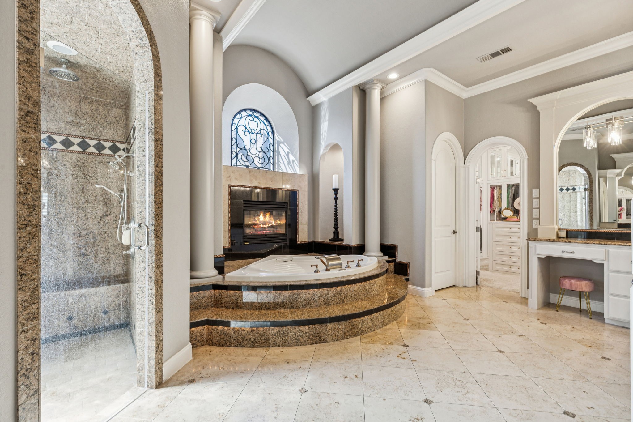 351 S White Chapel Boulevard