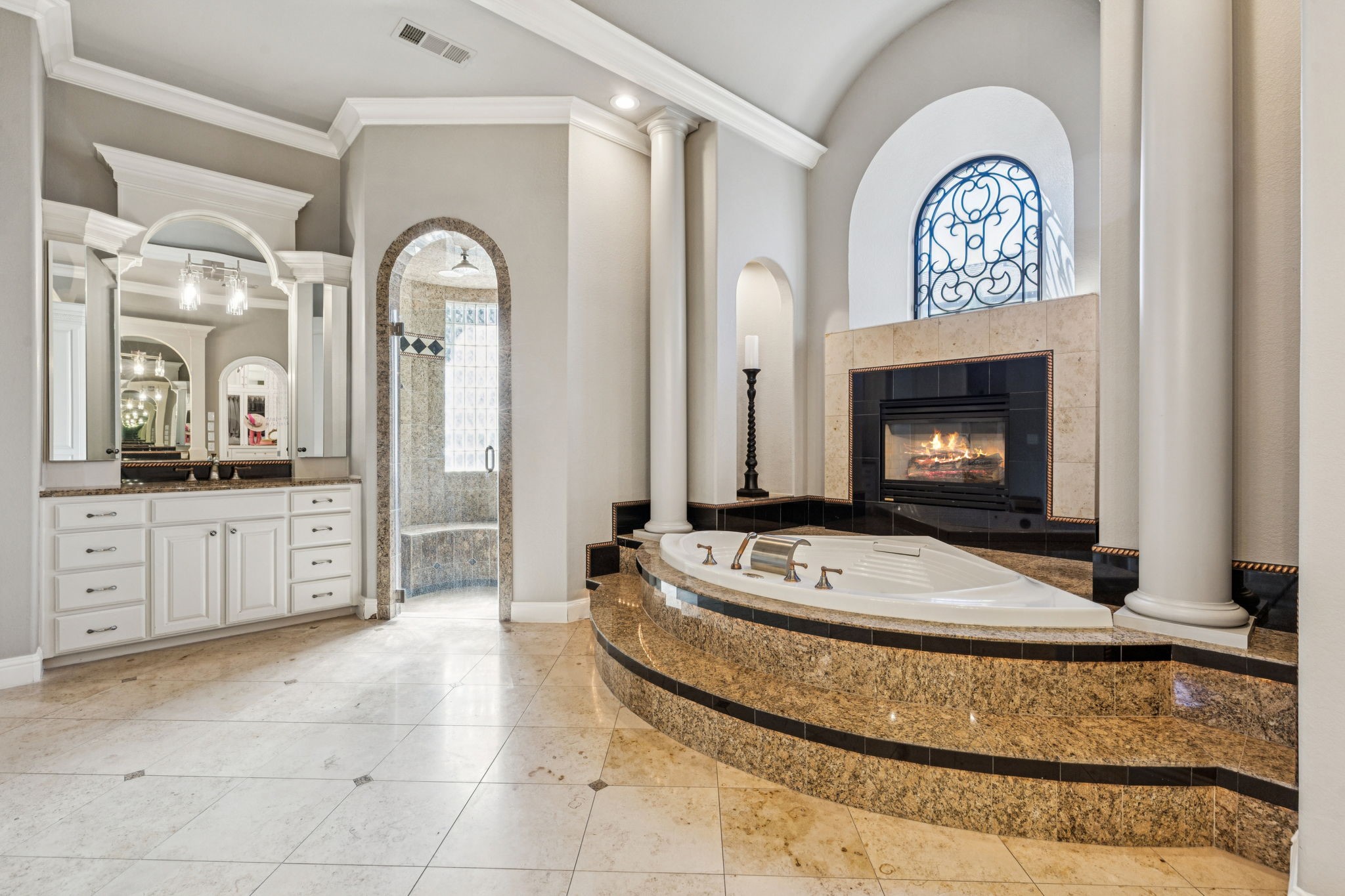 351 S White Chapel Boulevard