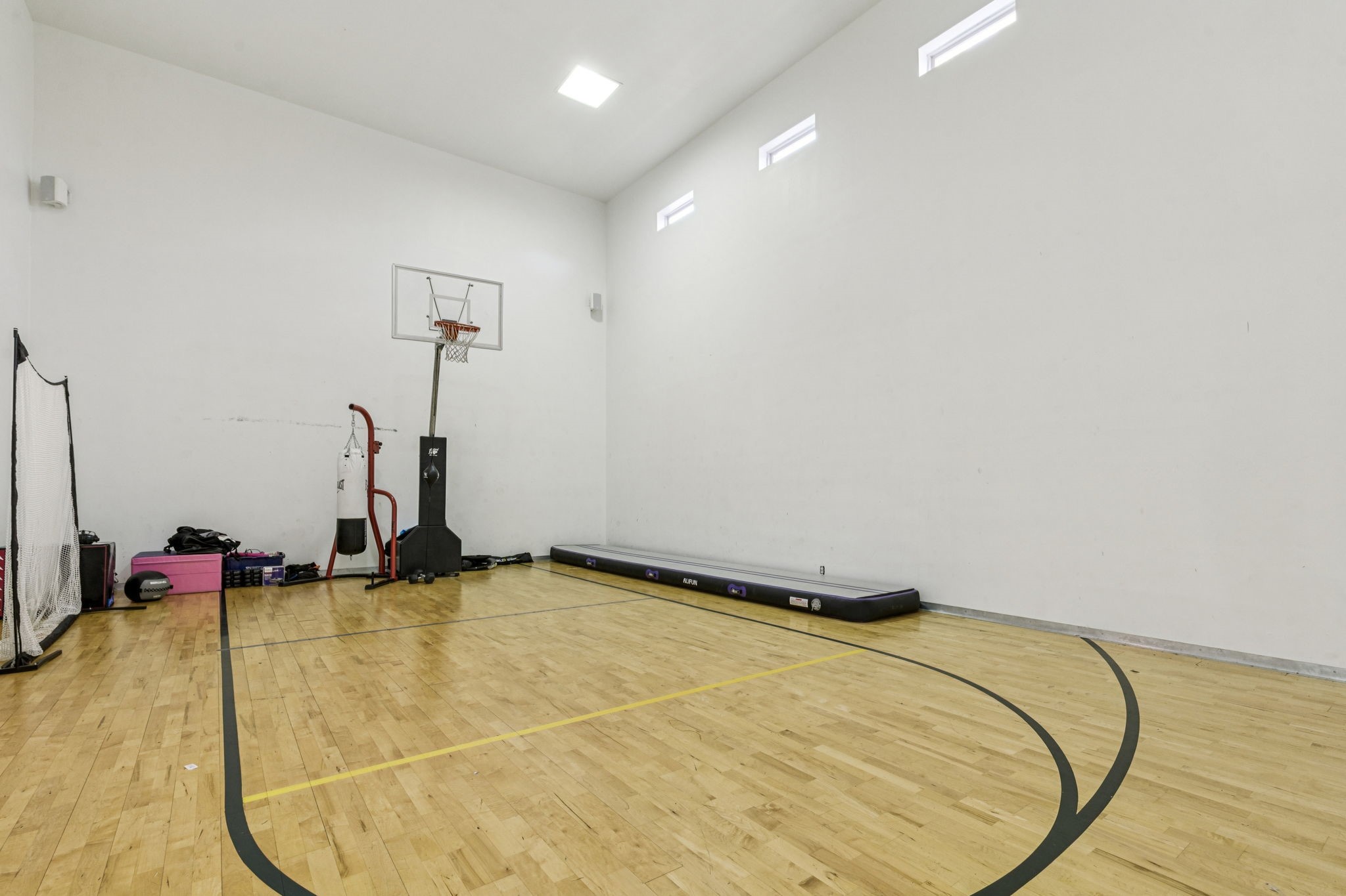 351 S White Chapel Boulevard