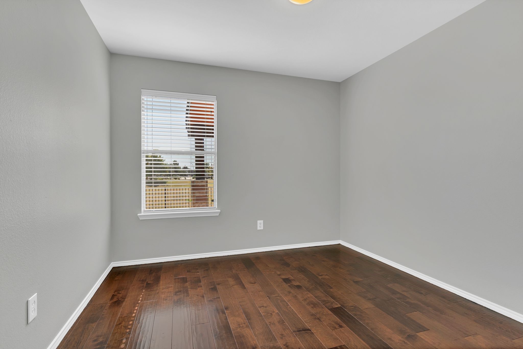 5744 Moon Flower Court