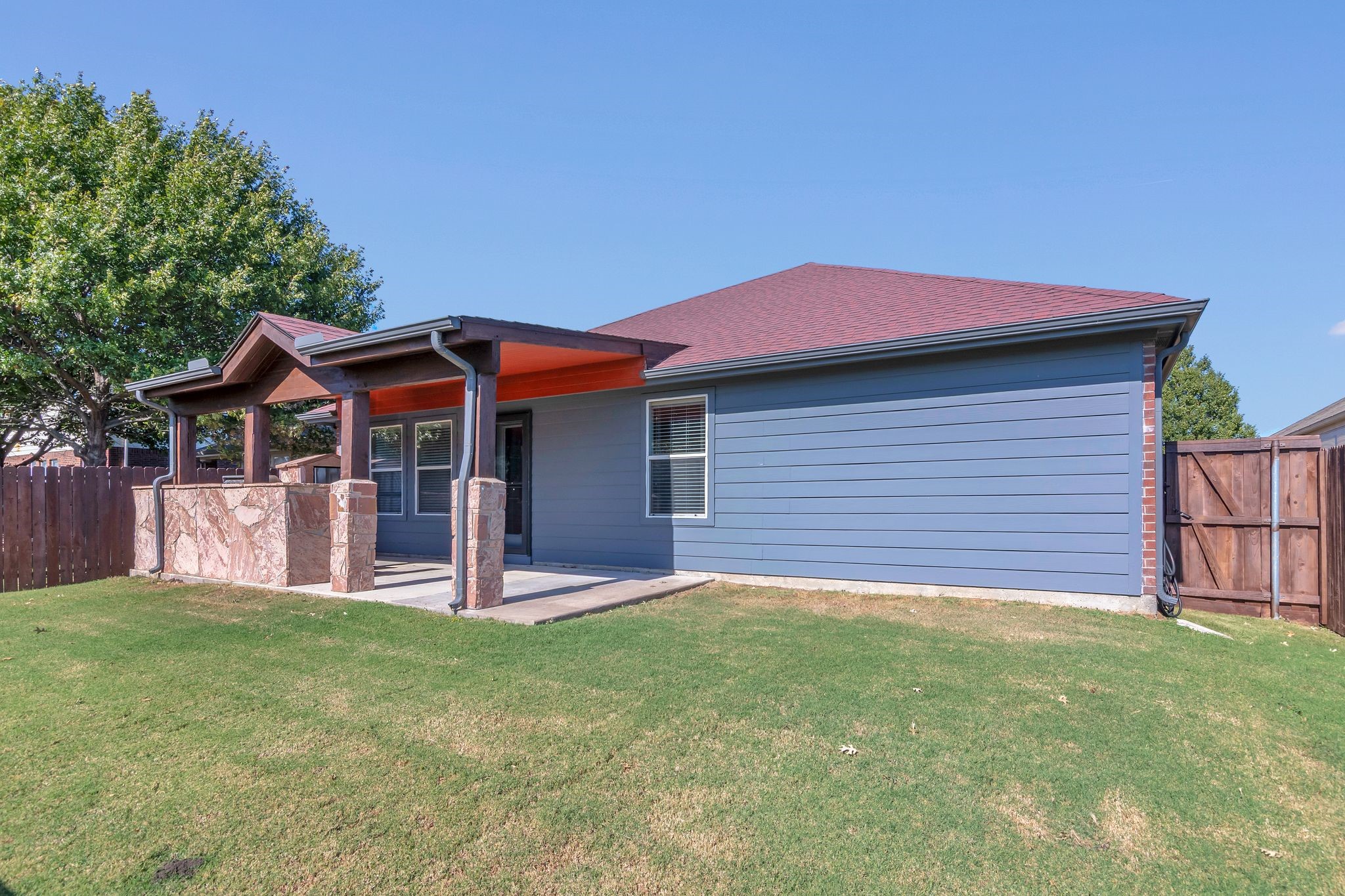 5744 Moon Flower Court