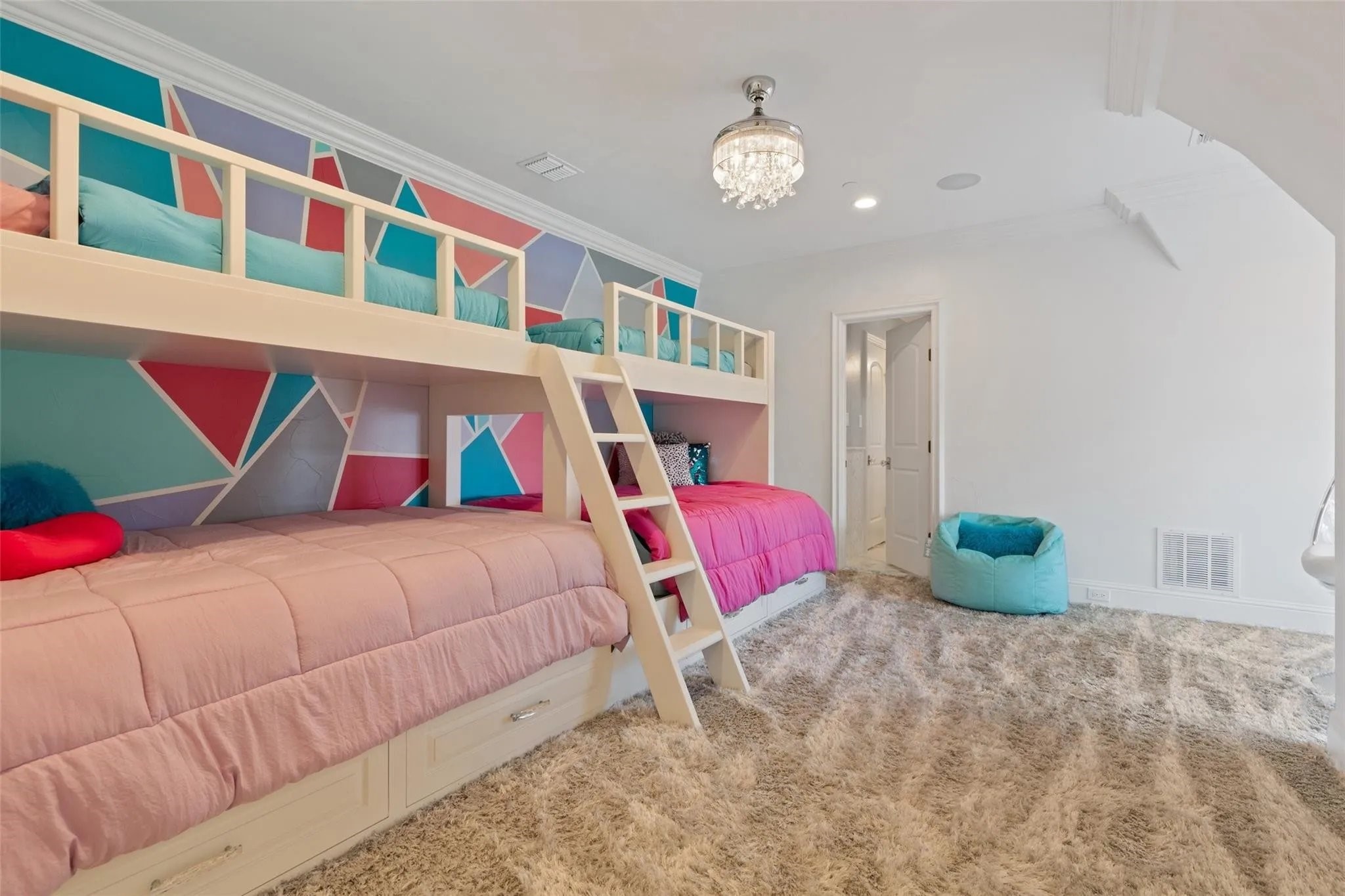 935 W Dove Road