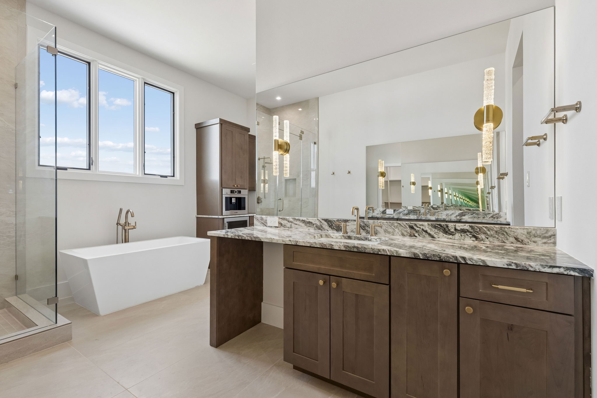 200 Murano Place