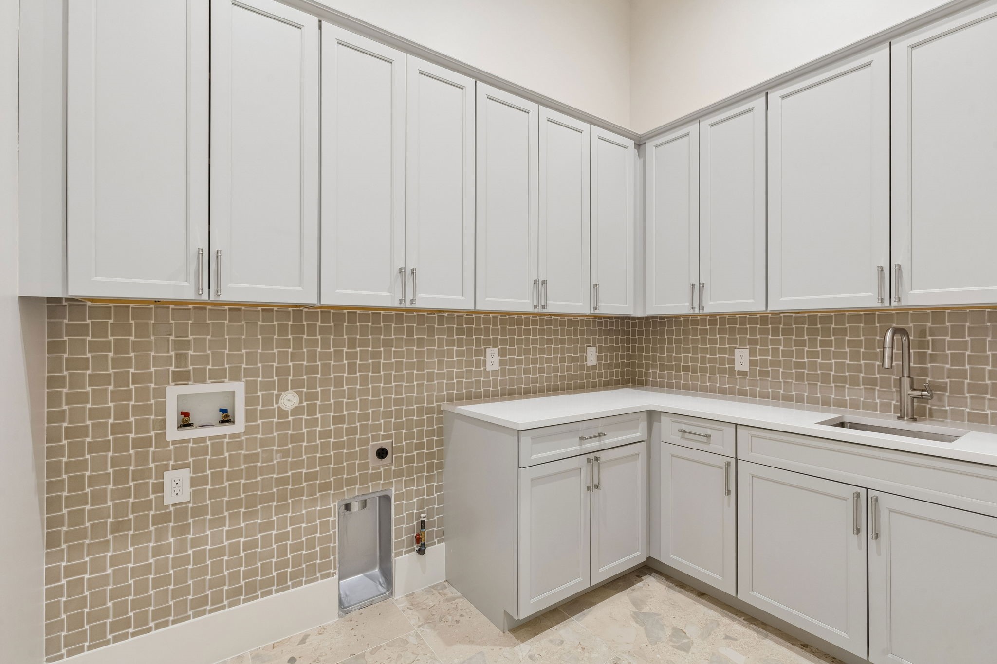 200 Murano Place