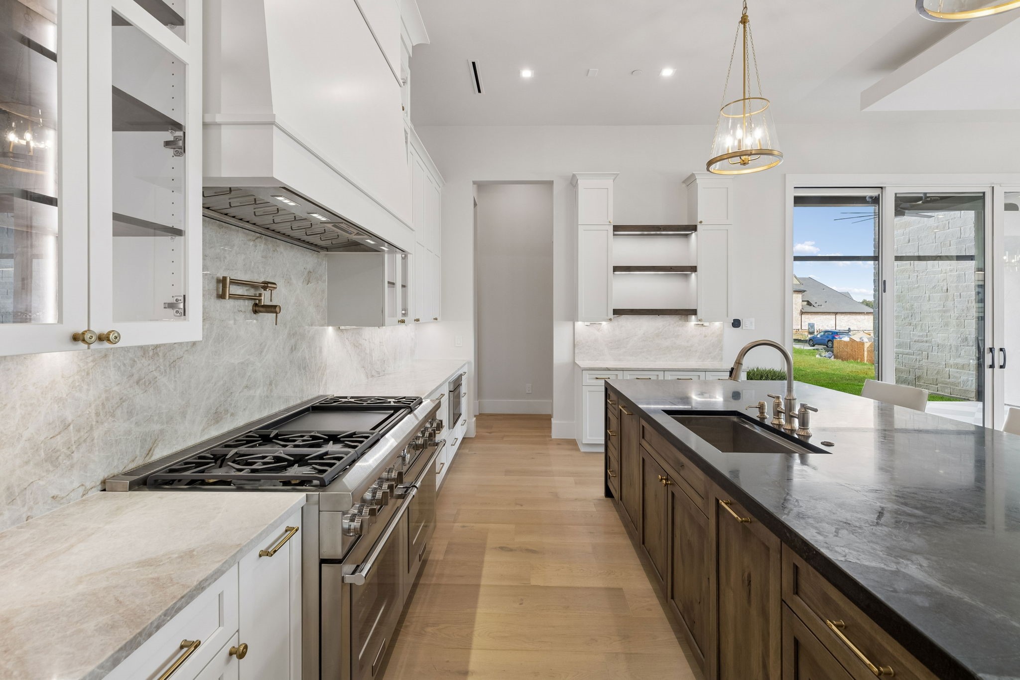 200 Murano Place