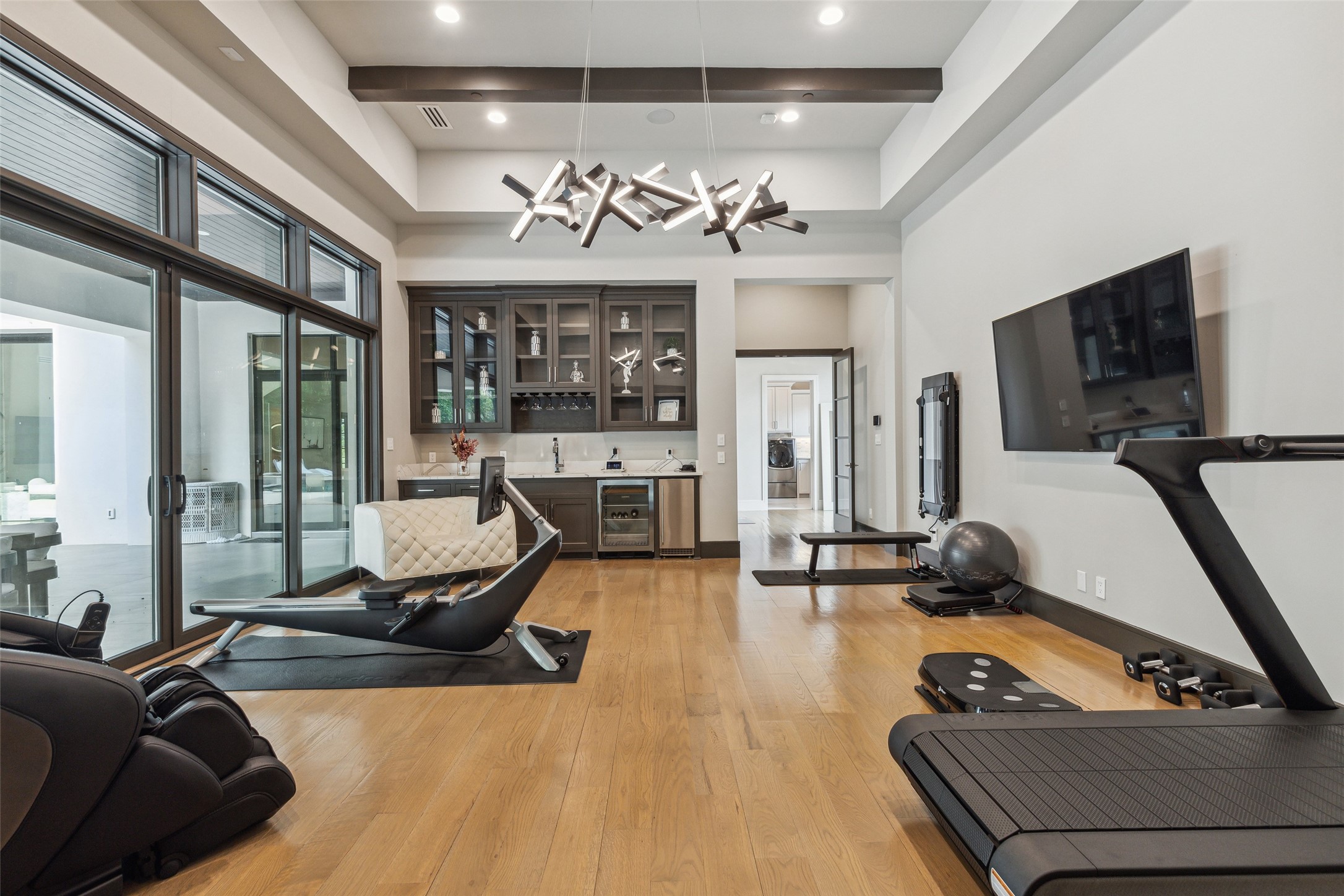 1521 Meandering Way Drive